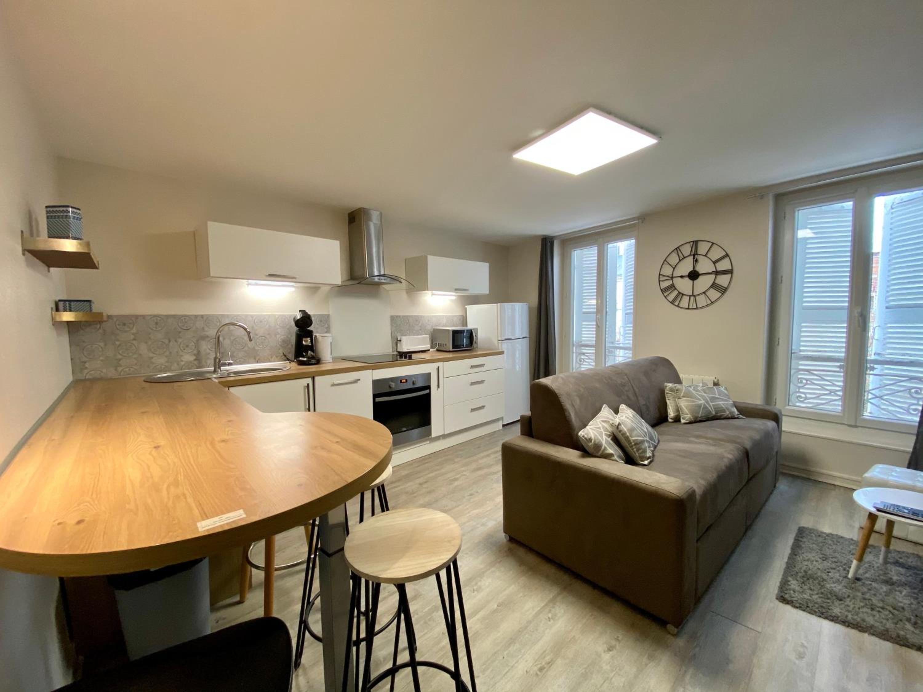 LE MONTAIGNE - Wifi fibre- Coeur du centre ville-PROPERTY RENTAL NM view 2