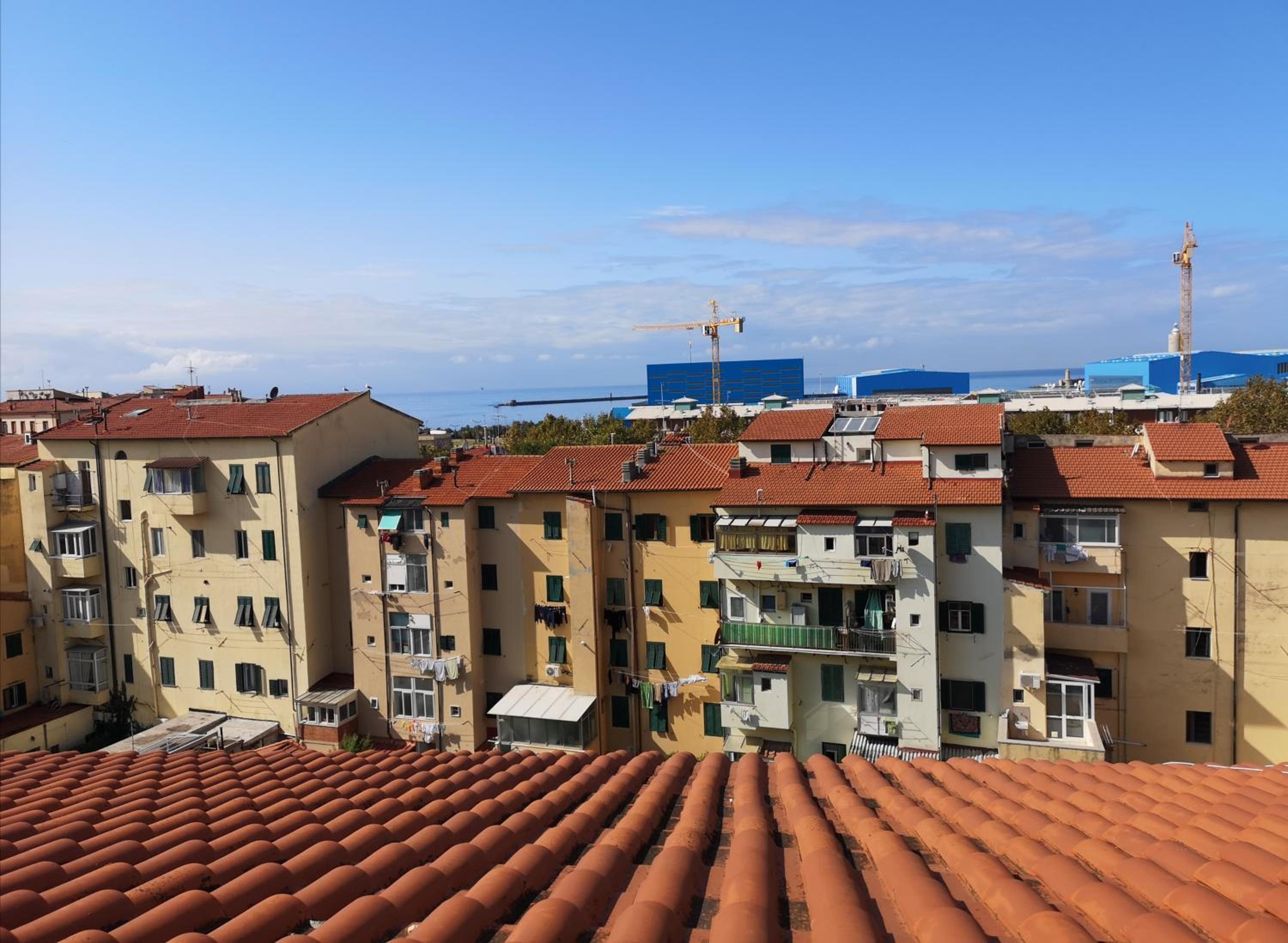 Porta a Mare, free parking view 3