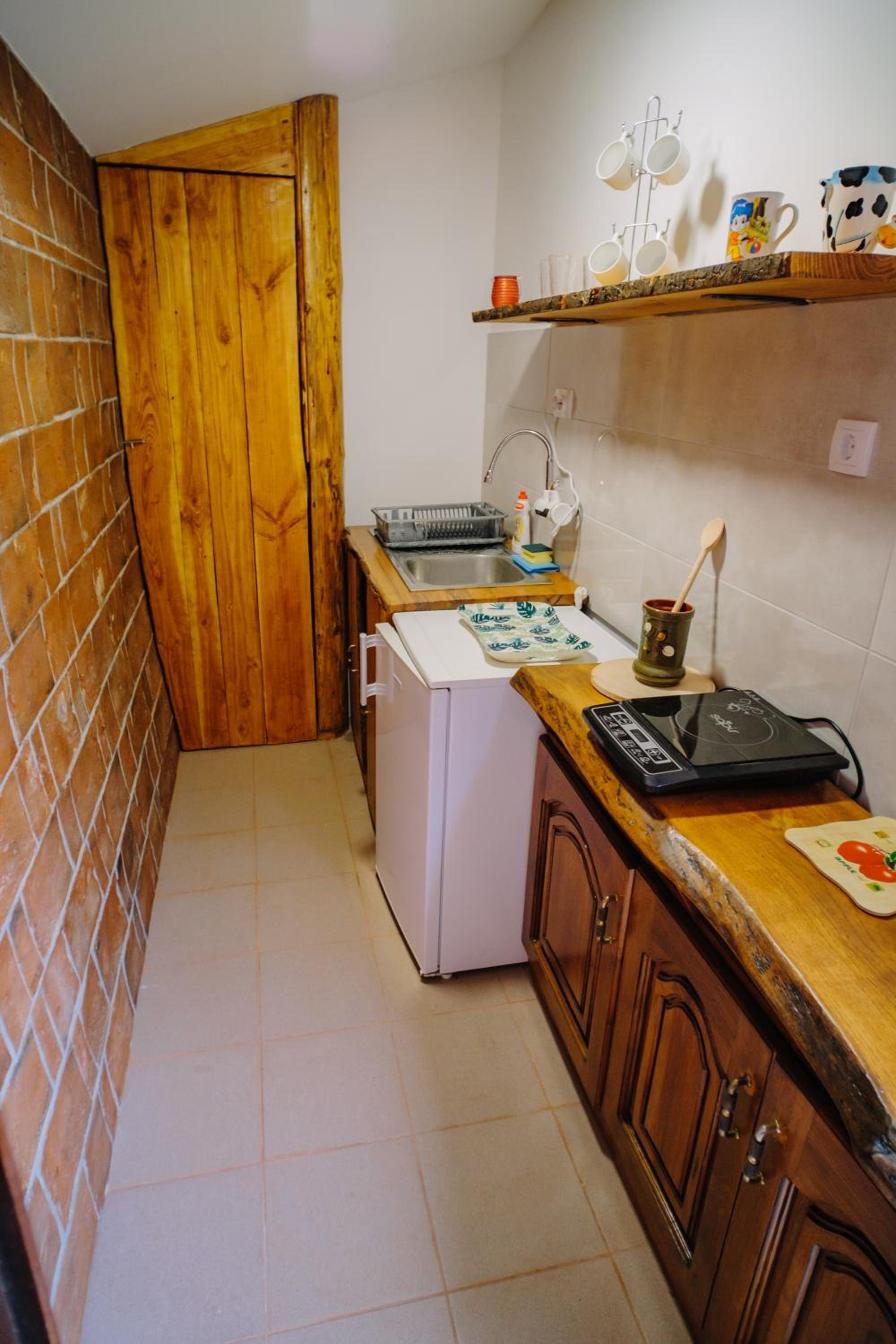 Photo 6