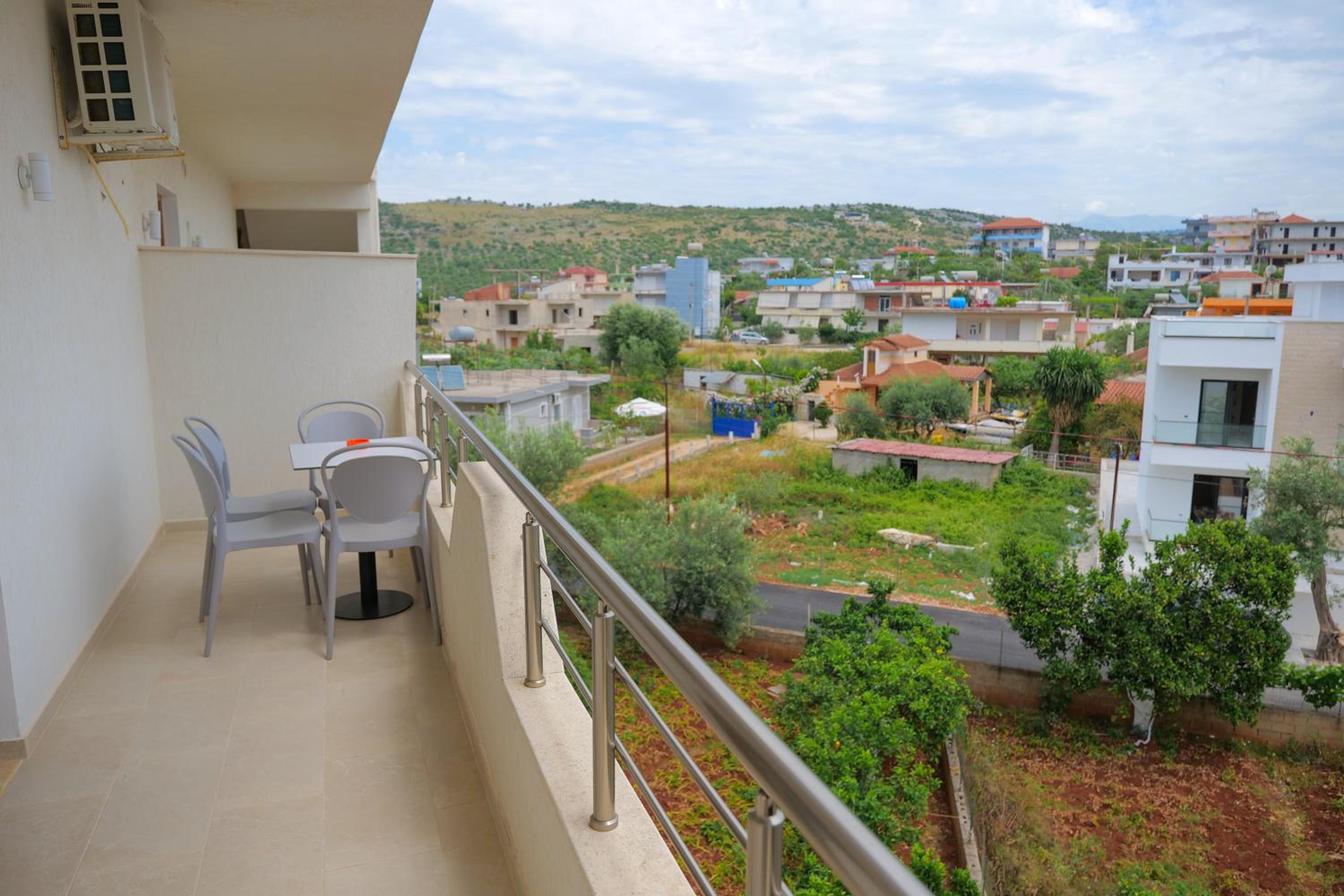 Vila Balani