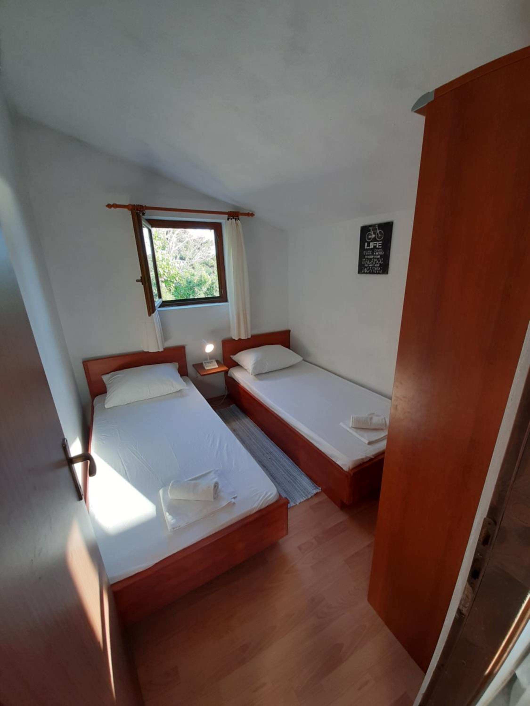 Apartmani Toni - Kućica view 2