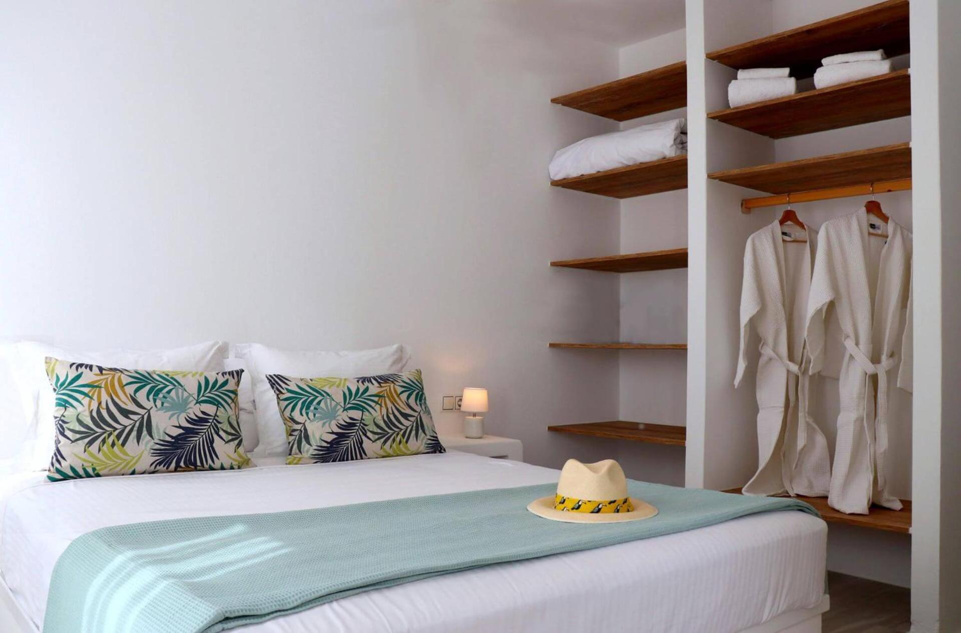 The Nine Graces - Agia Anna - Option With private pool or hot tub photo 3