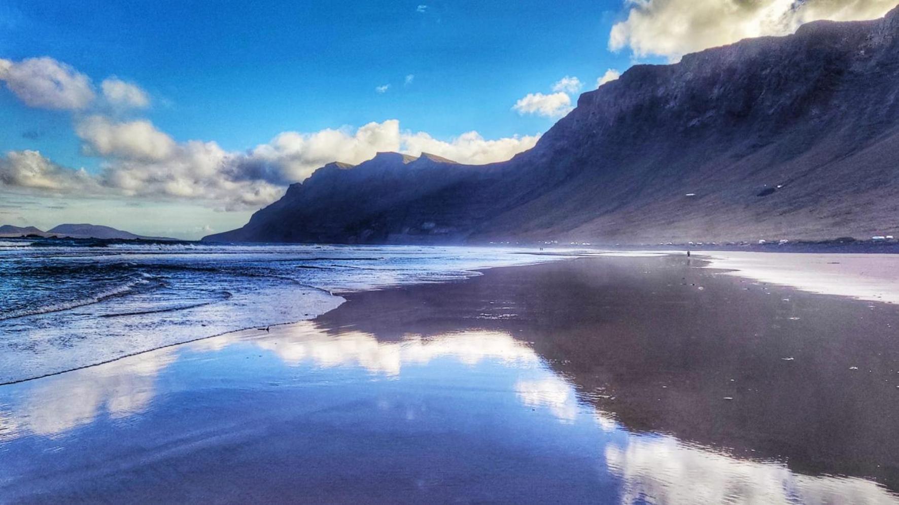 Famara Coast fast WiFi photo 4