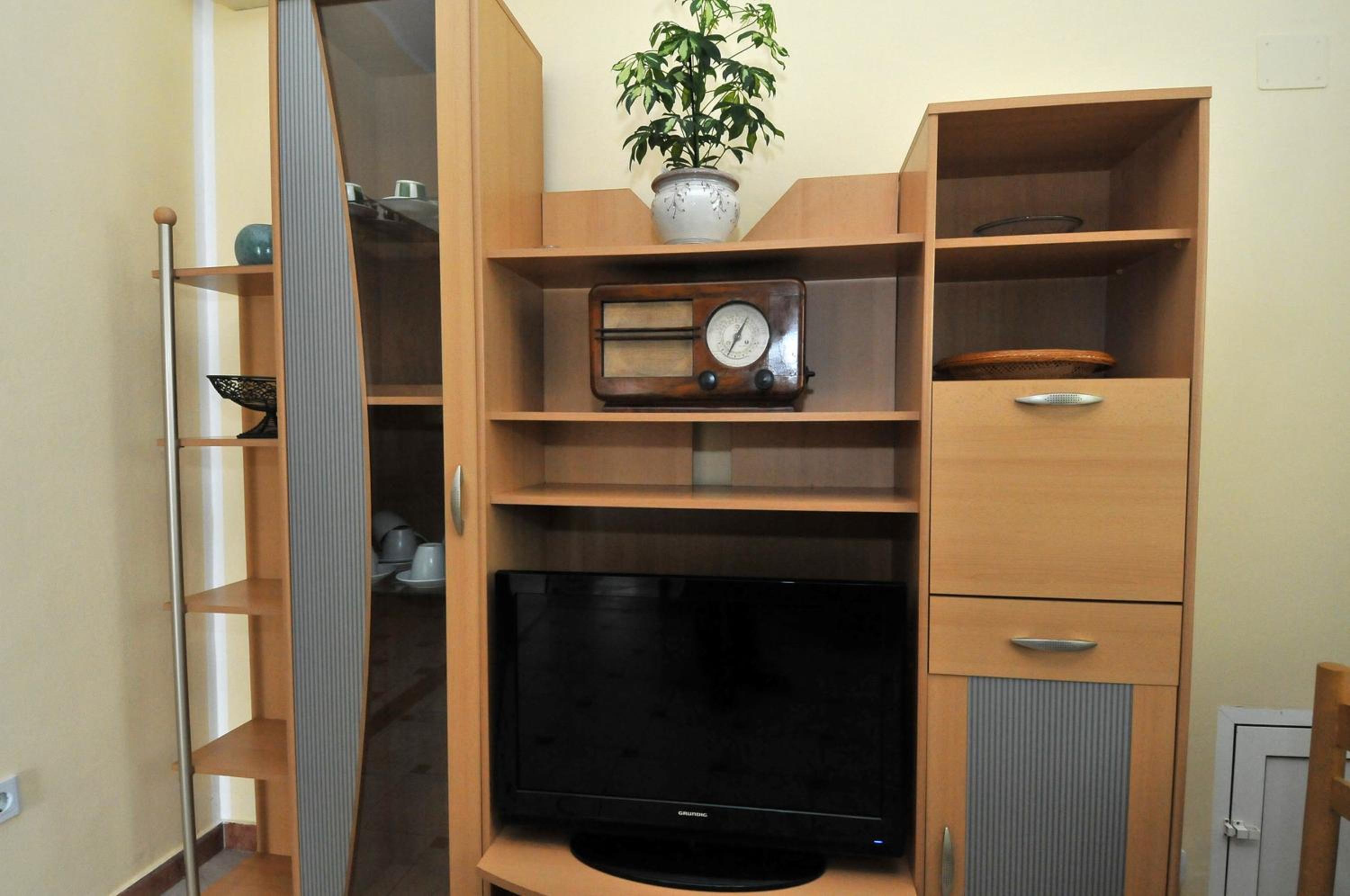 Apartments Bugenvila