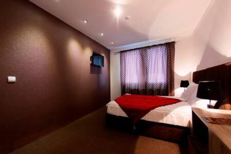 Eshe Boutique Hotel — 13