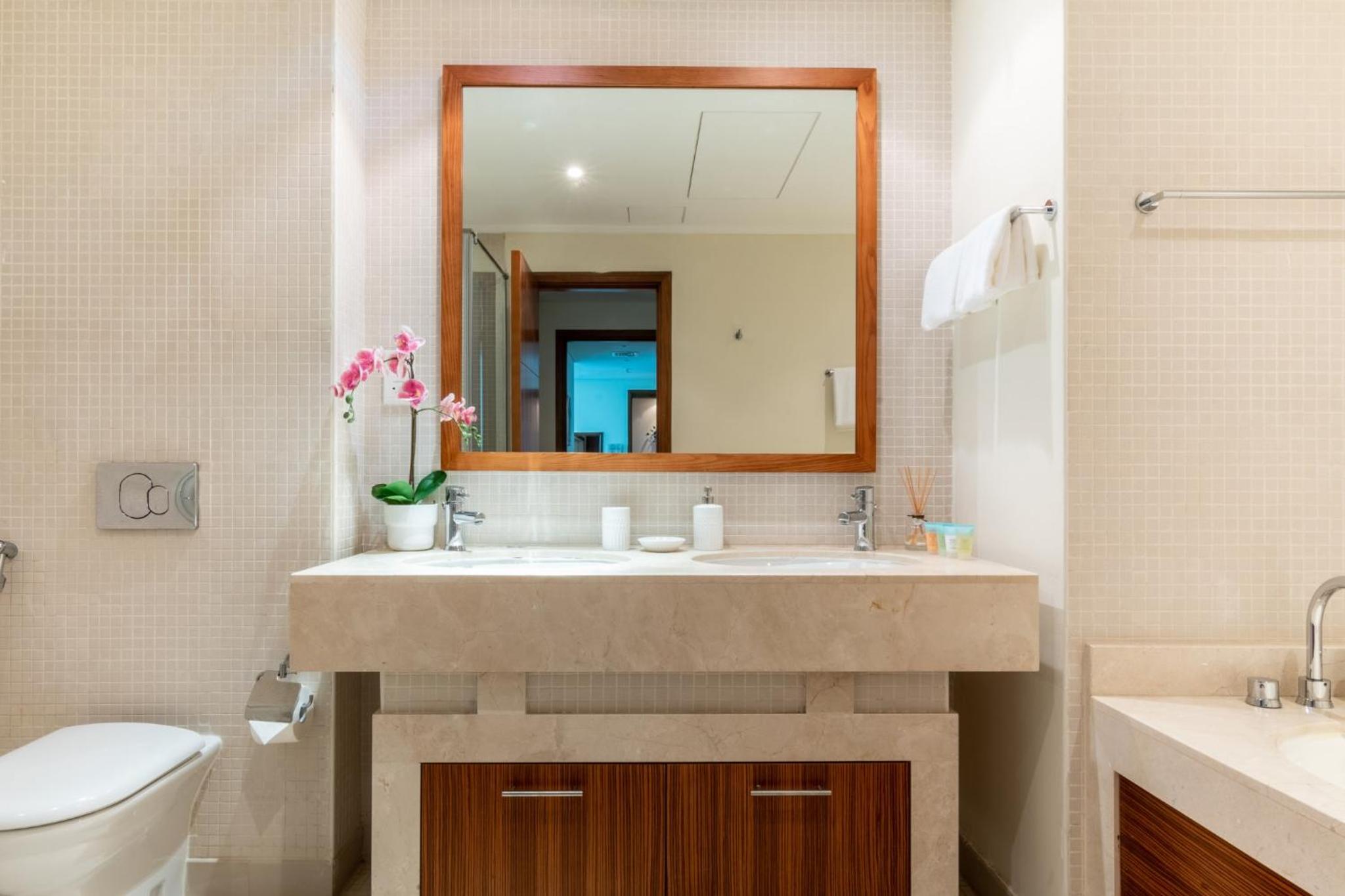 The Smart Concierge - Marina Promenade