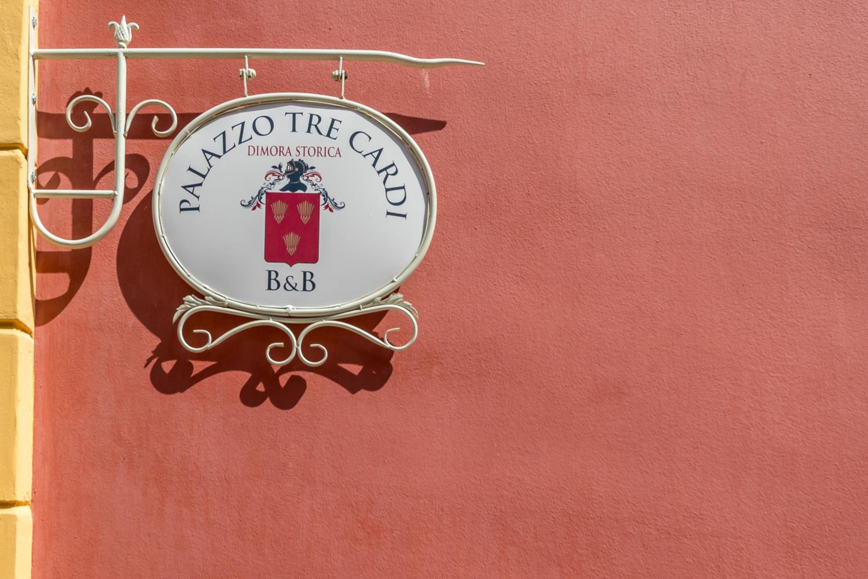 Palazzo Tre Cardi view 2