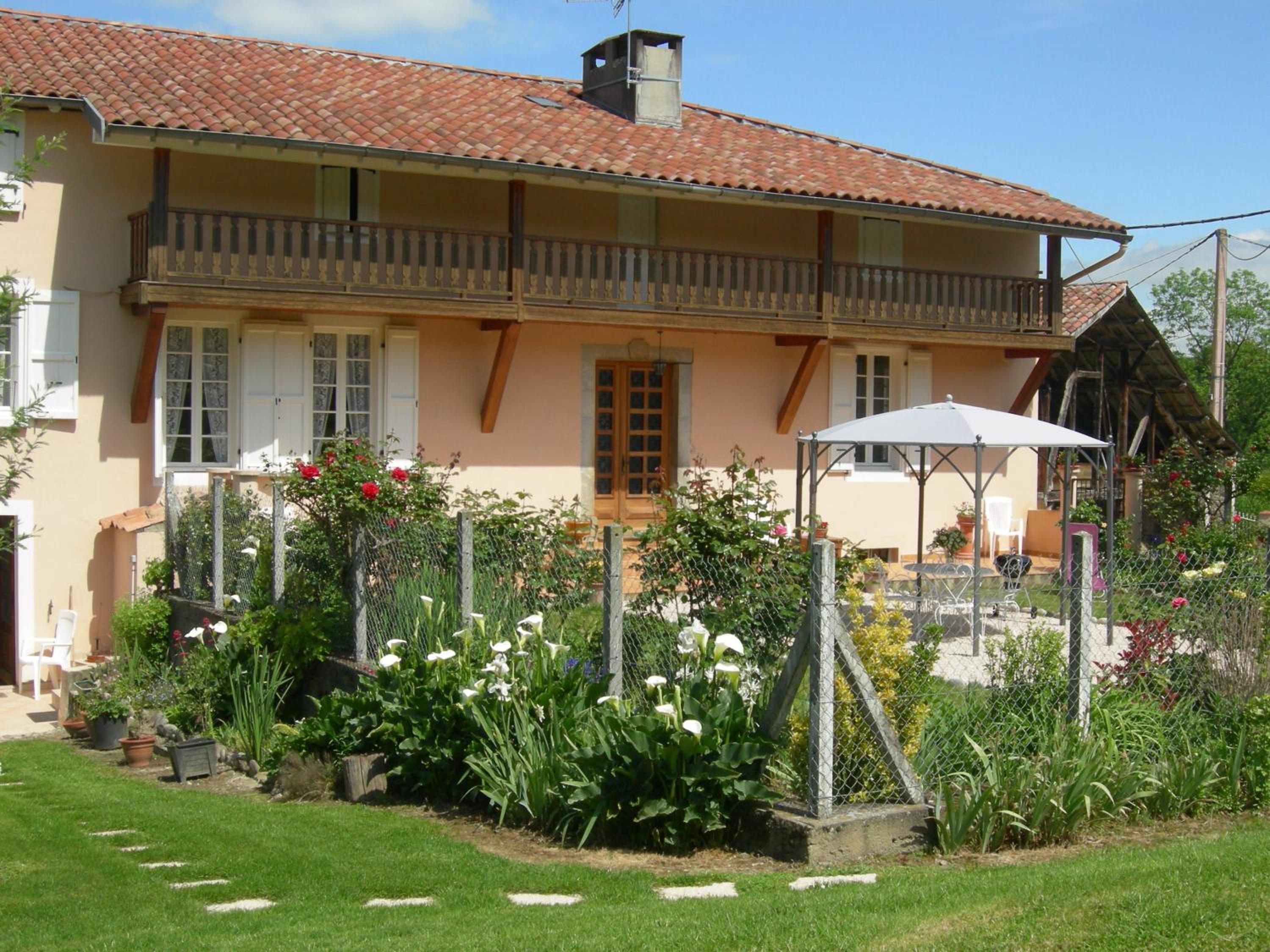 Le Clos Fleuri view 3