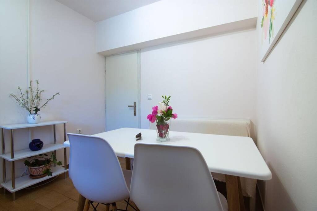 Natsios Thanasakis Apartment photo 4