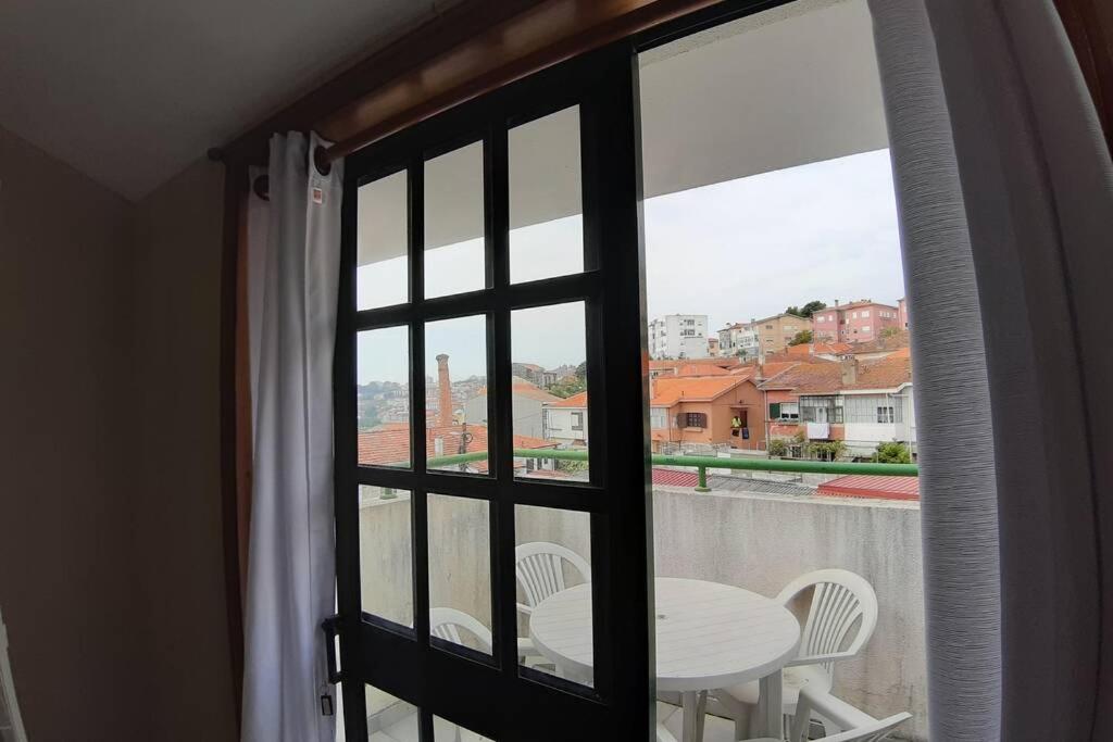 Cozy house - close to metro, wine cellars - host8