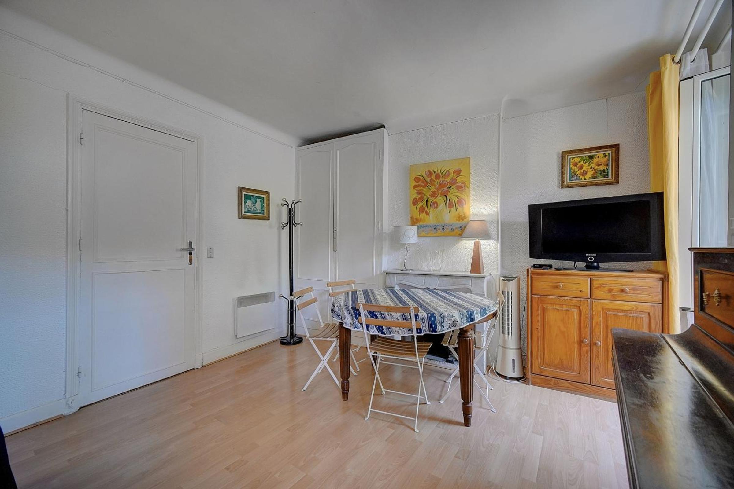 IMMOGROOM - 5 min from beaches - Suquet - AC view 5