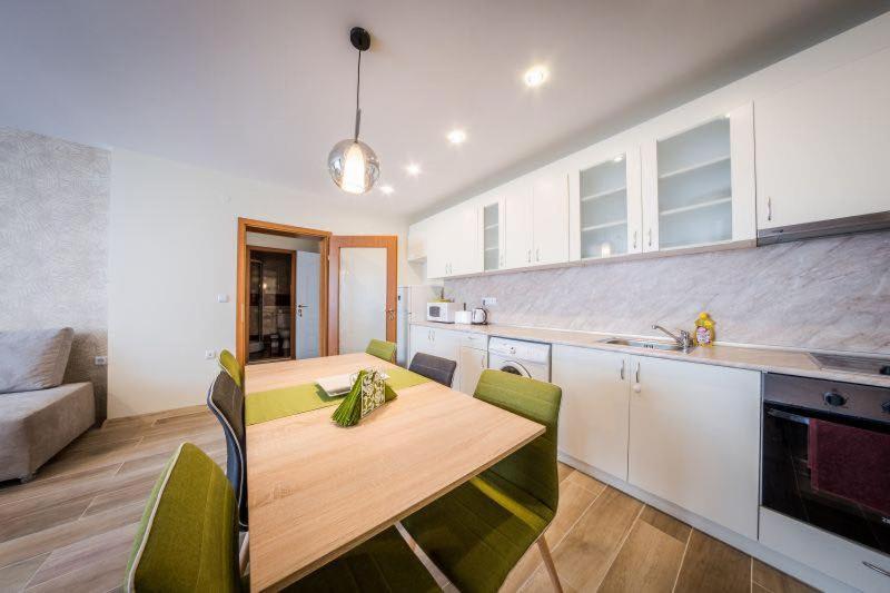 Privilege Fort Beach - Sea Viev Premium Apartments