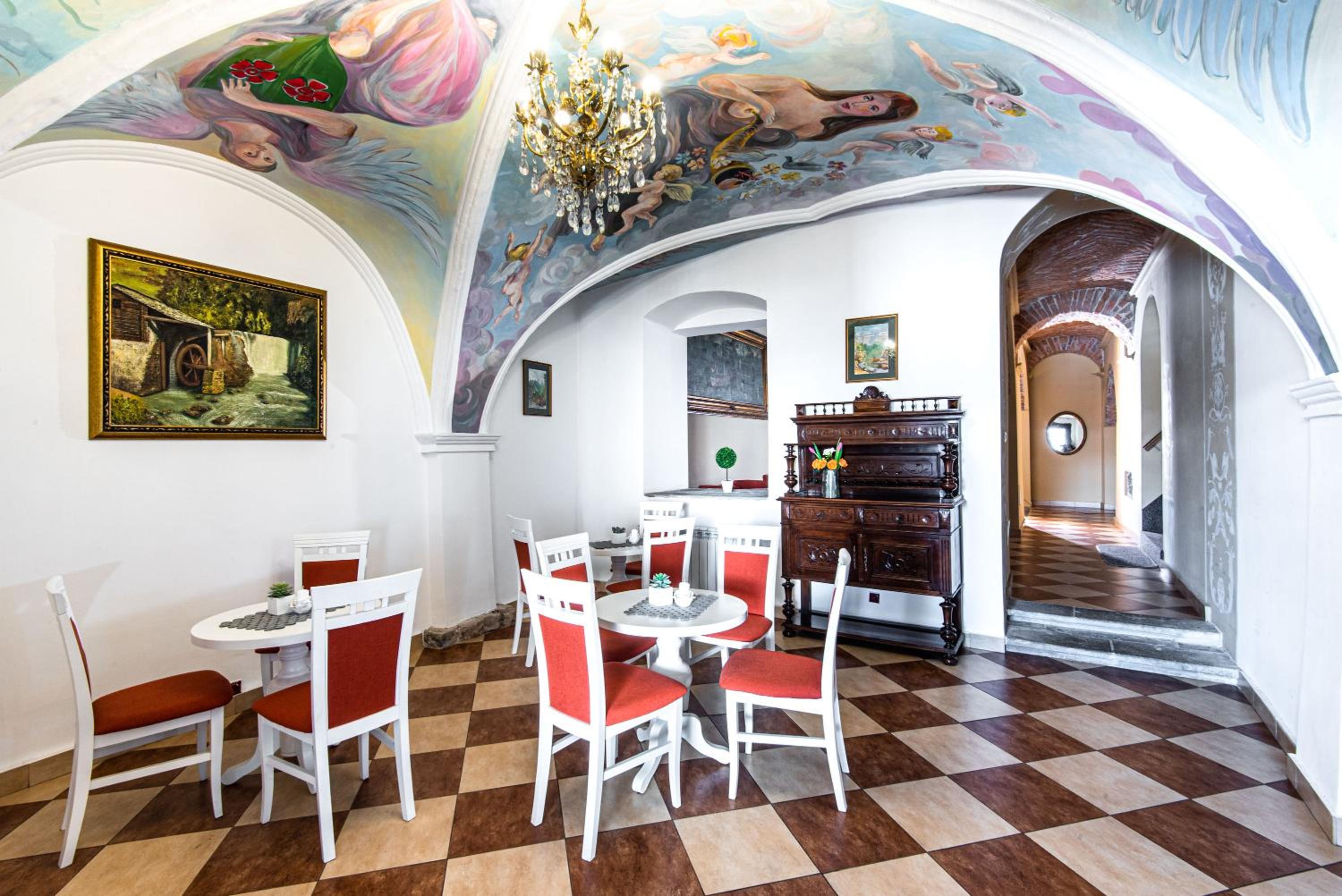 restaurant