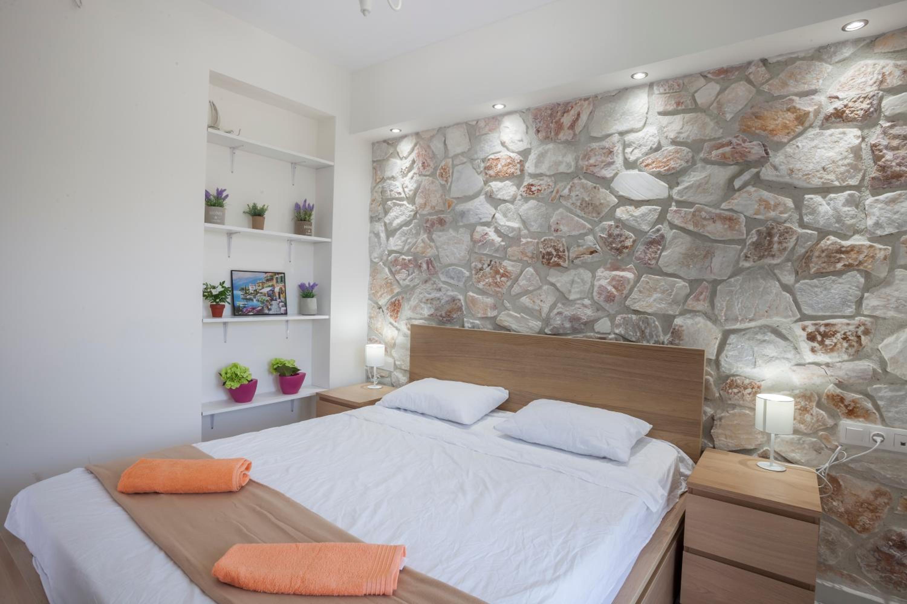 Valeri luxury stone deluxe apartment