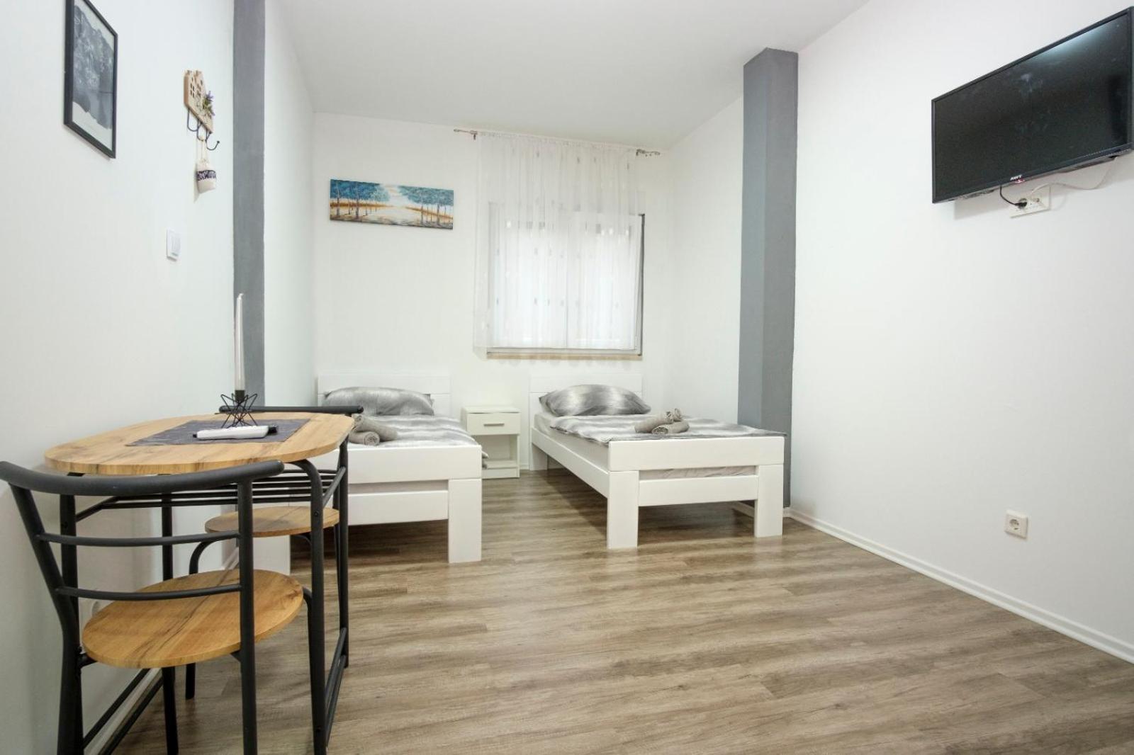 Ana ROOMS