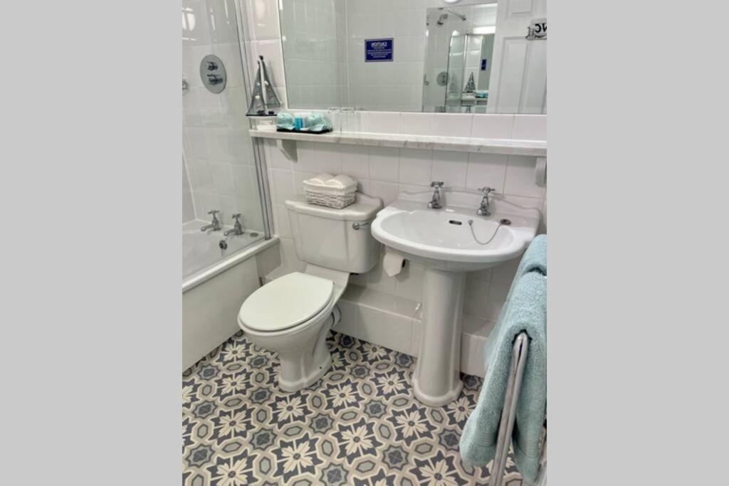 Ocean View Penthouse, The Harbour Mill, Westport