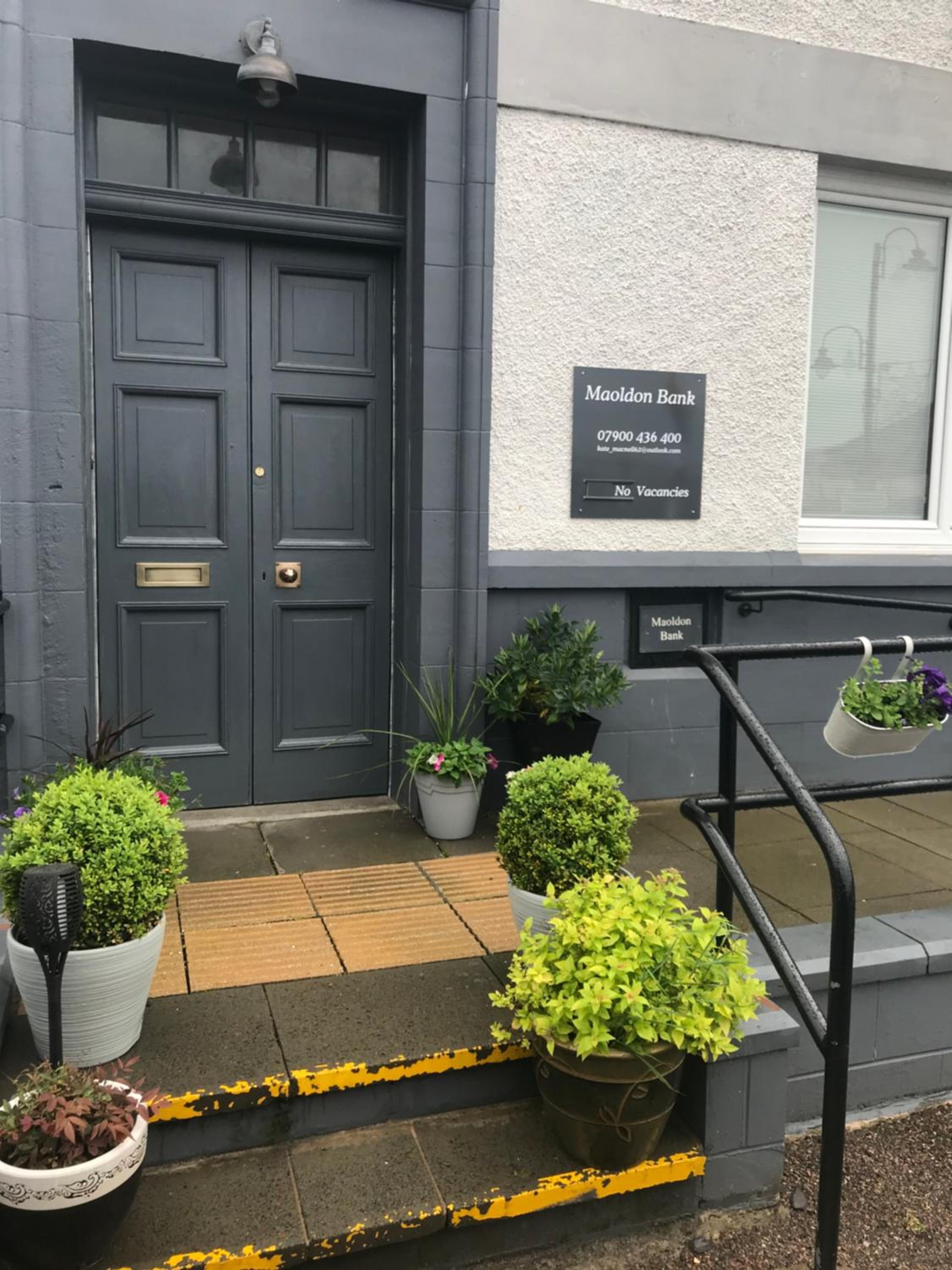 Hotel Maoldon Bank - Image 1