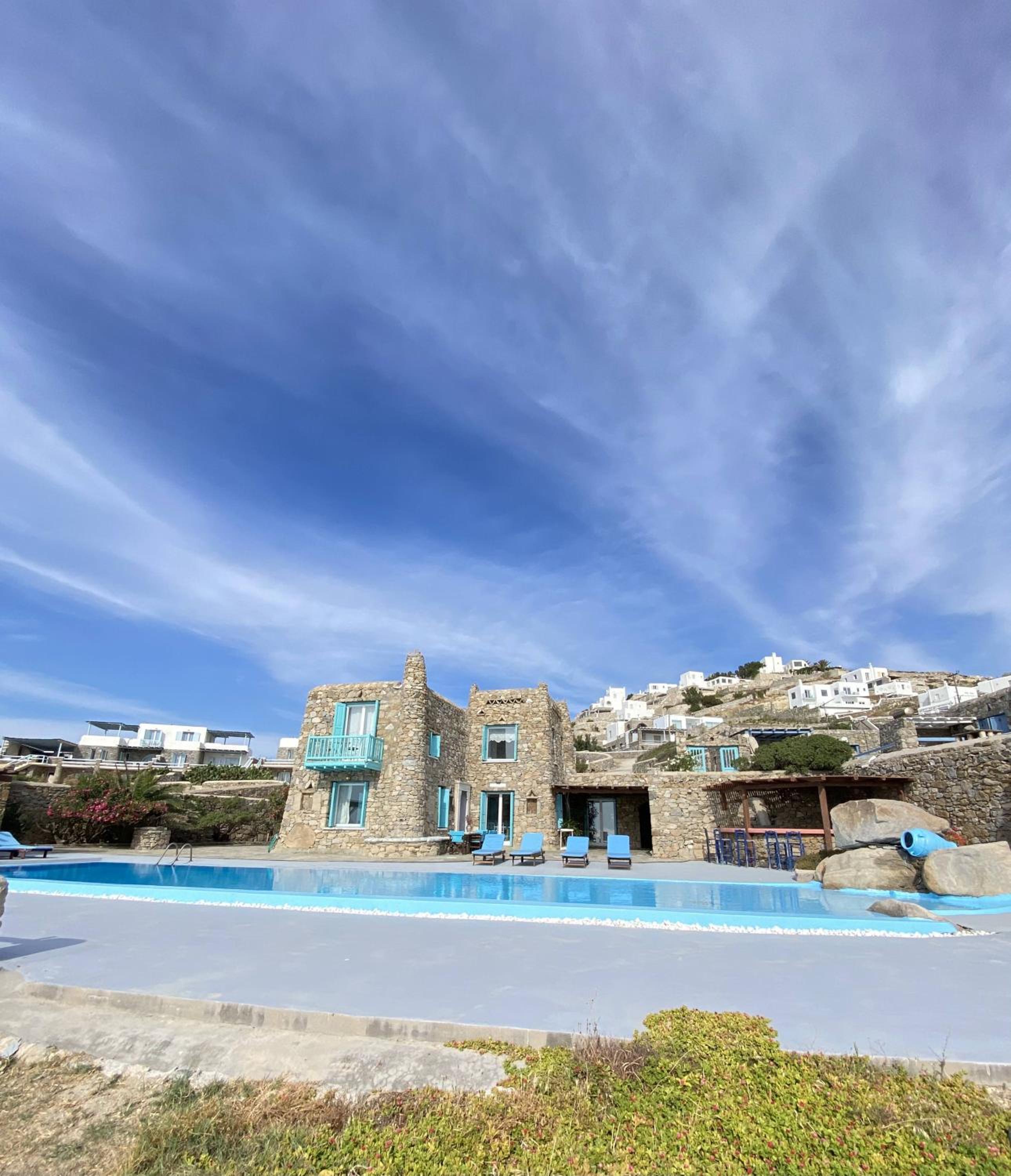 Villa Casa De Blue view 3