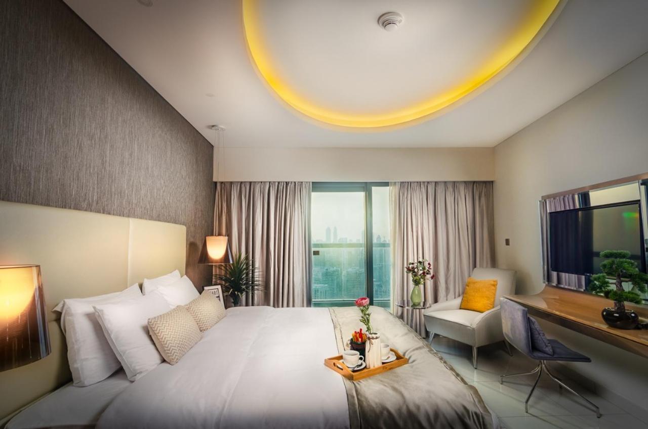 Royal Club By RVHR, Paramount Tower B, Business Bay