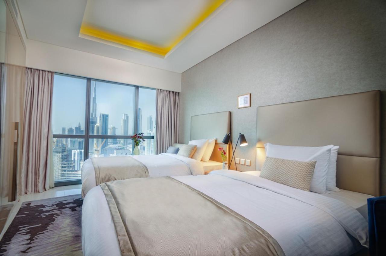 Royal Club By RVHR, Paramount Tower B, Business Bay