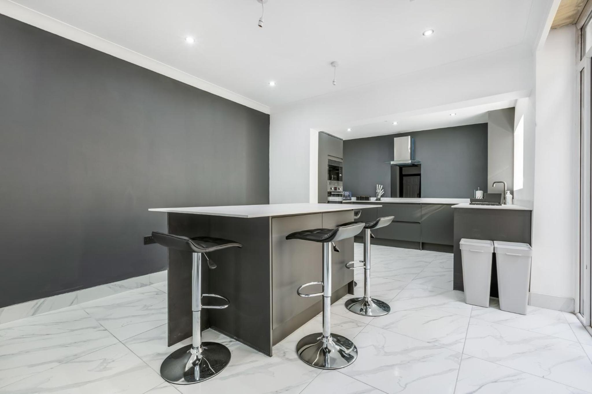 Crystal Towers Sasco Apartments