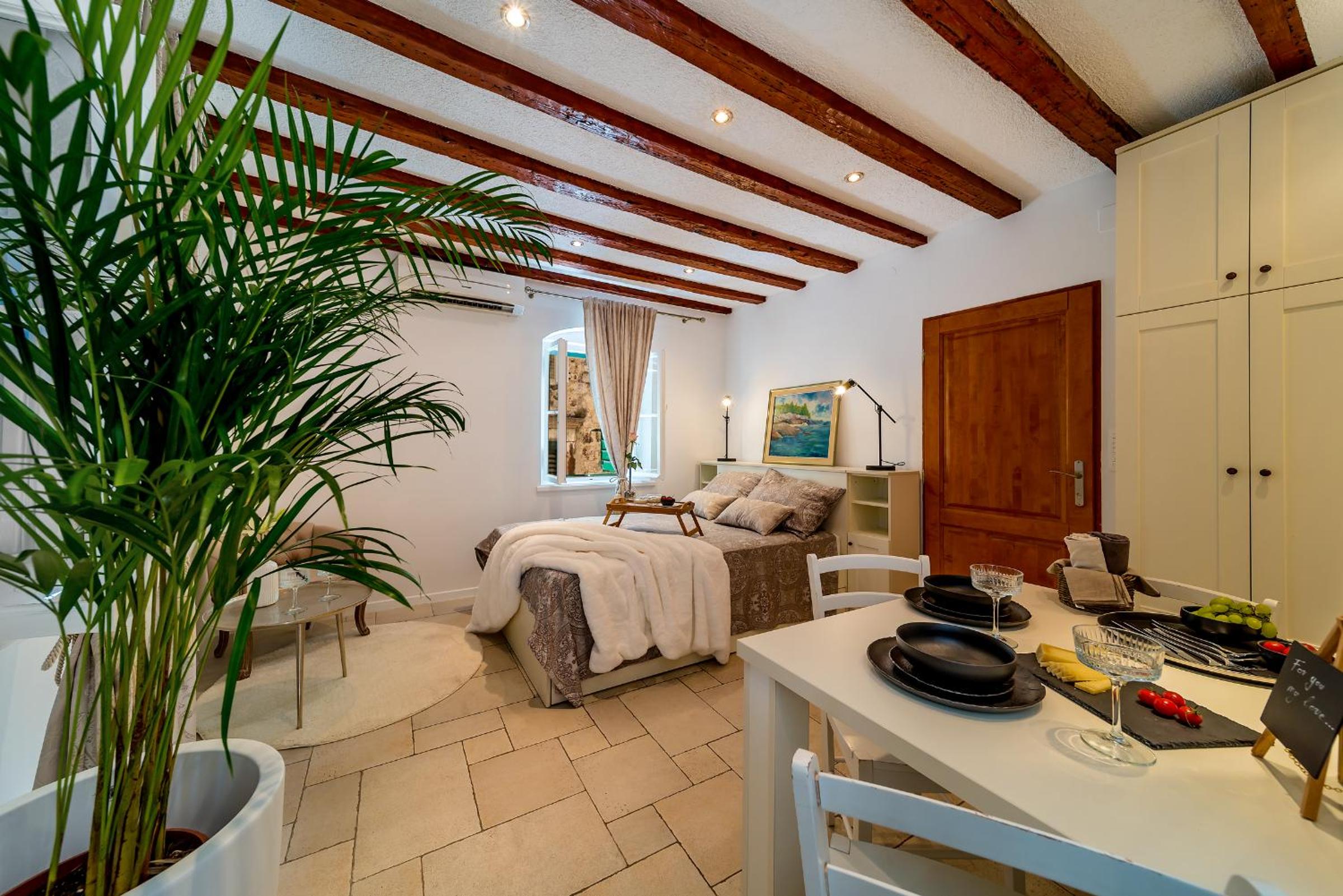 Charming Old Town Apartment Pjaca Split