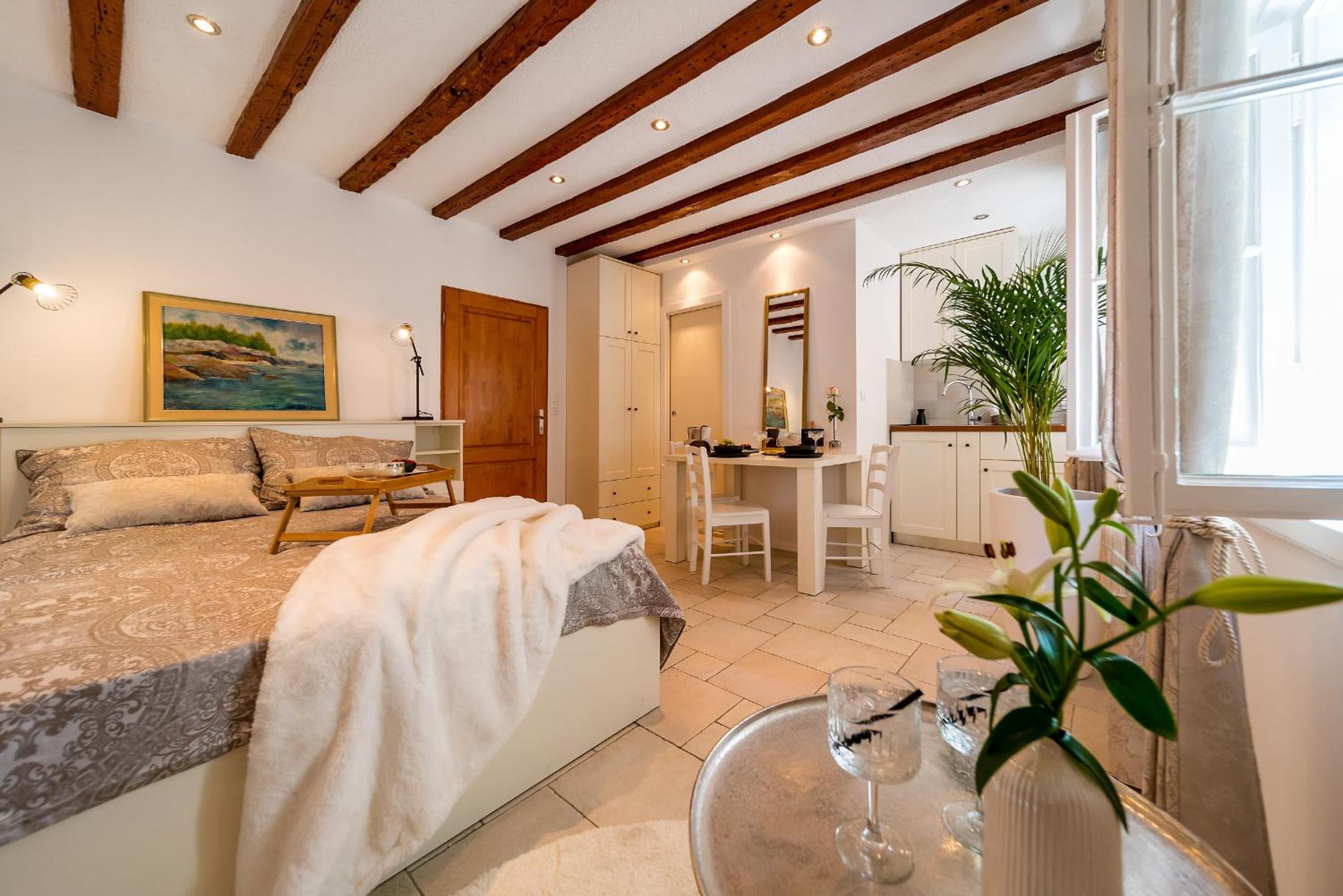 Charming Old Town Apartment Pjaca Split