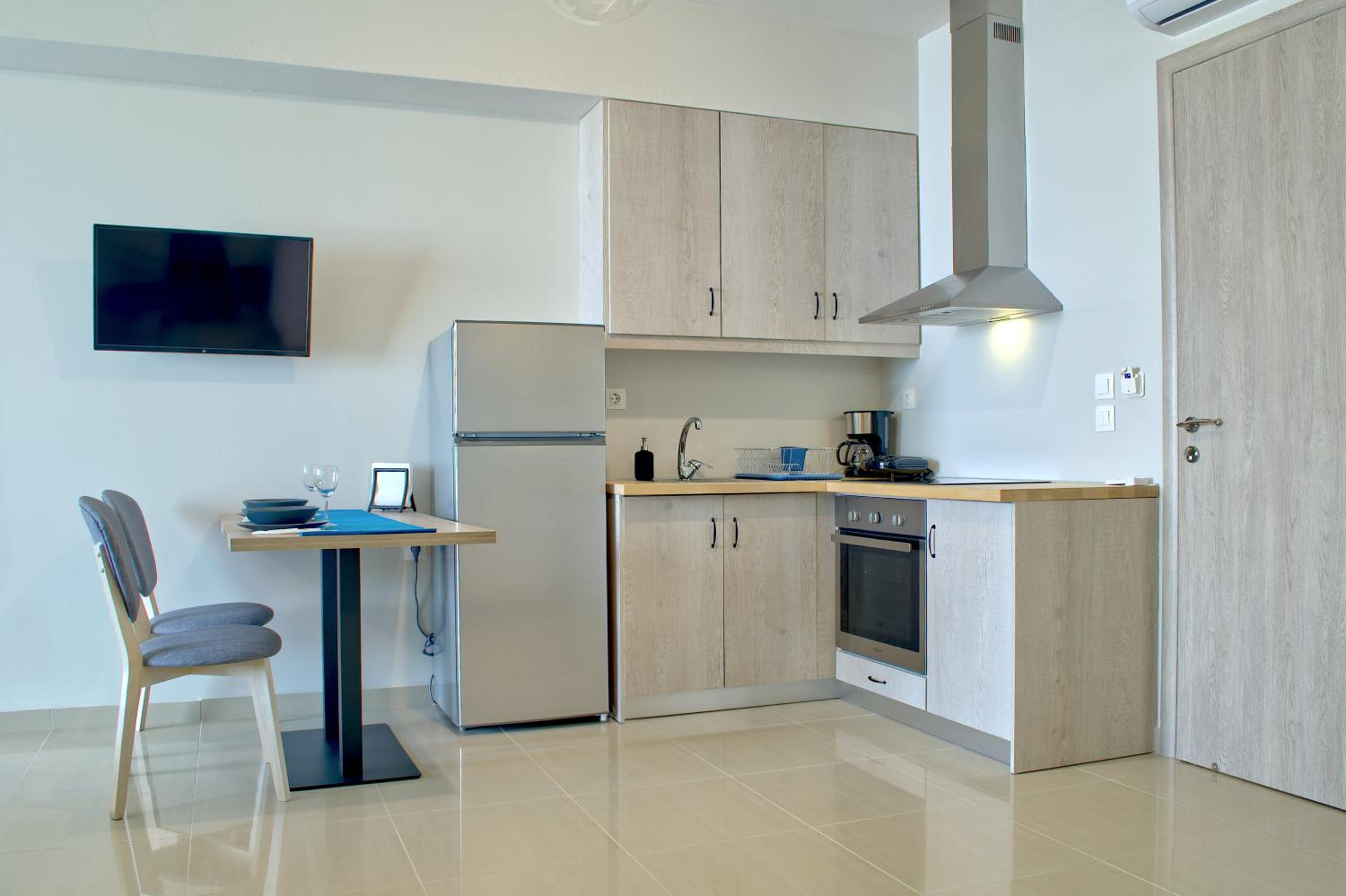 Epipleon Luxury Suites -101- Room 45sqm with 30sqm Terrace Facing the Sea photo 3