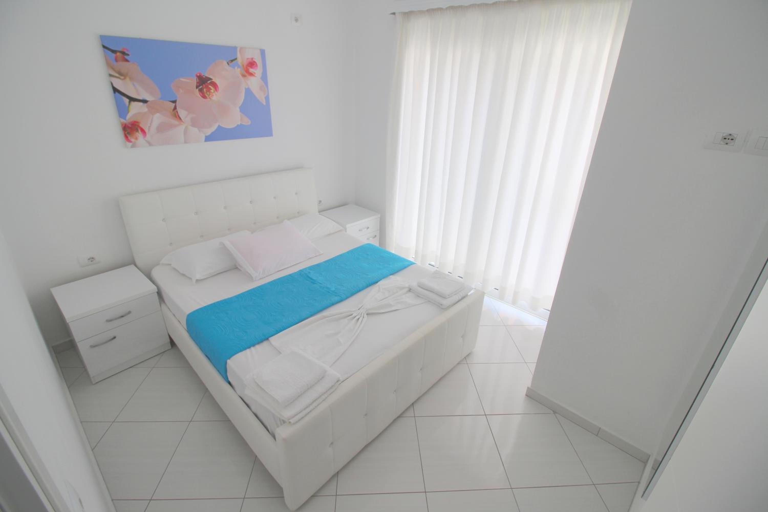 Eleana Apartments