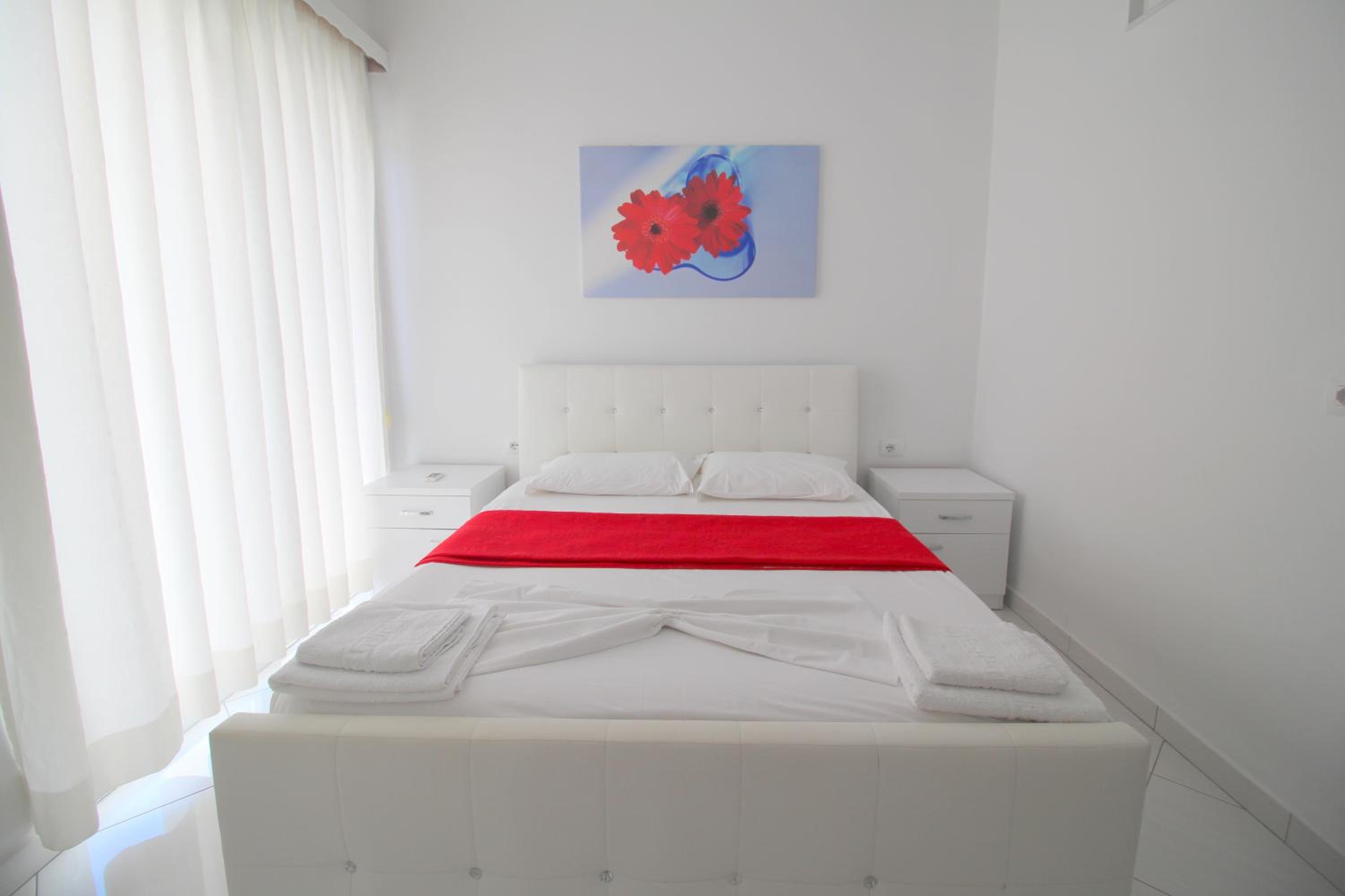 Eleana Apartments