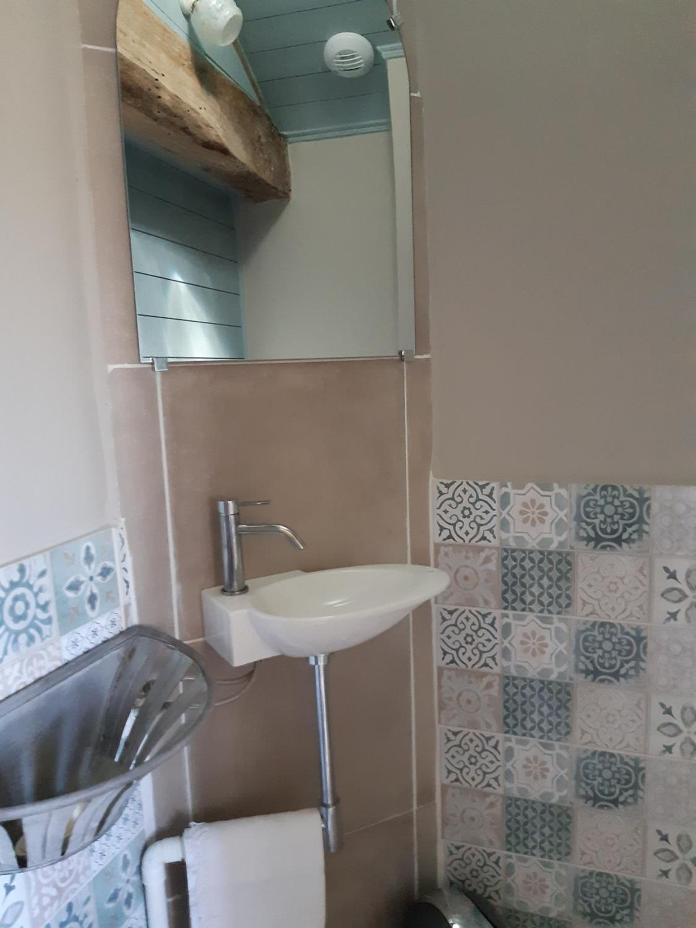 CHAMBRE DOUBLE AVEC PISCINE ET JACUZZI view 5