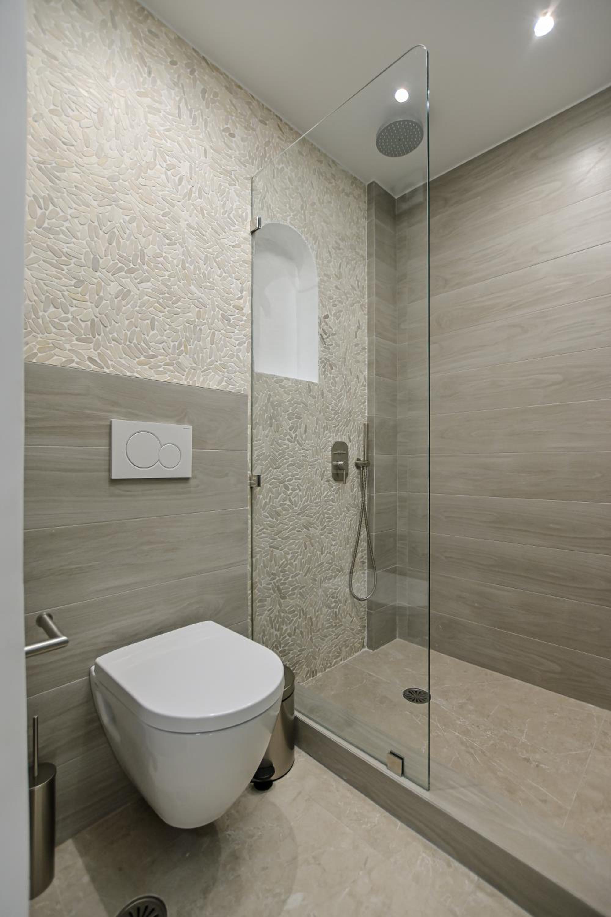 Alykes Studios & Suites