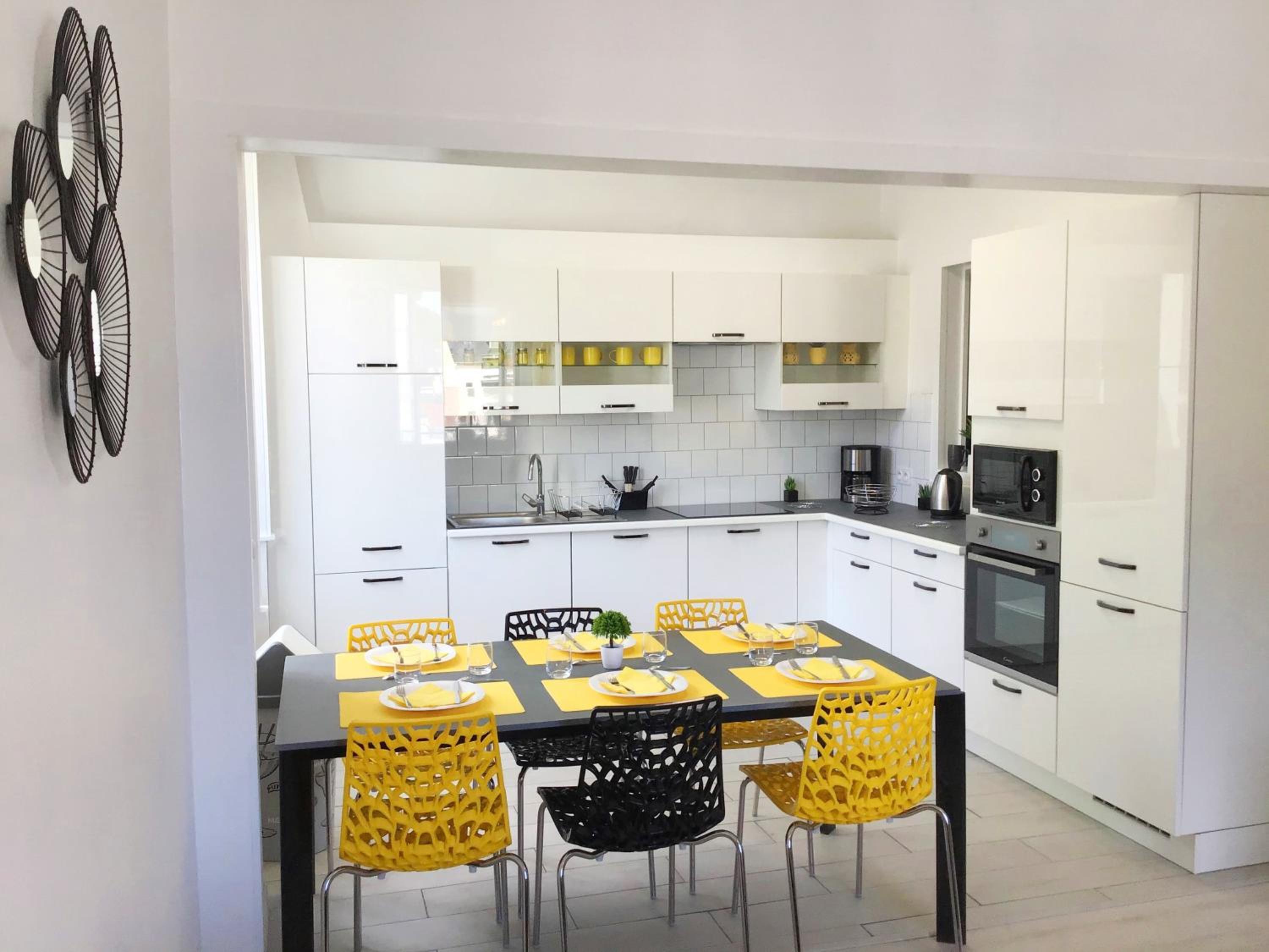 Appartement Le Solea 100m2 climatisé parking proche Sanctuaires view 4
