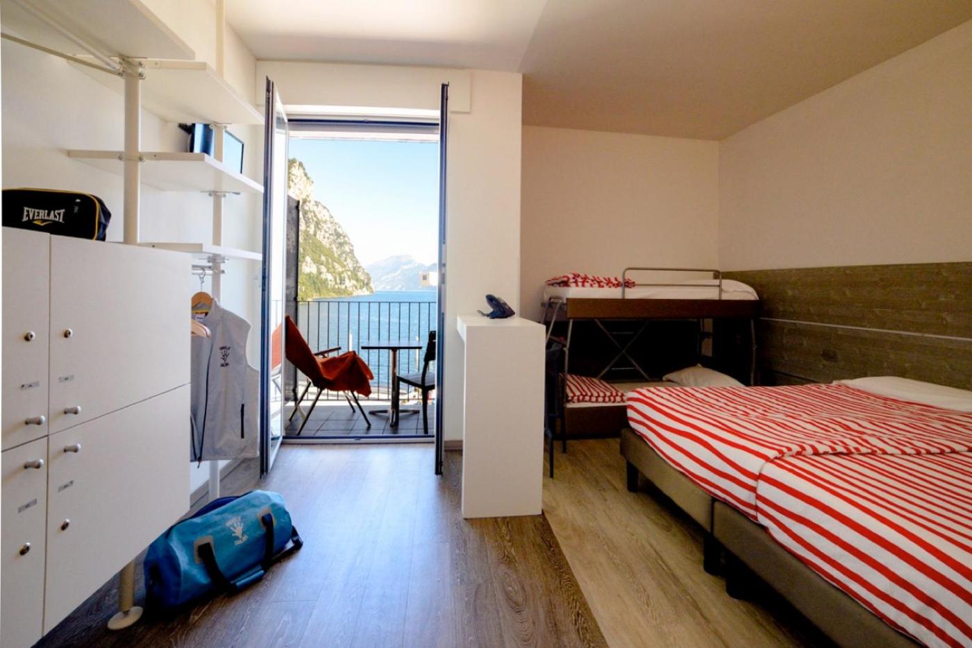 Campione Univela Hostel