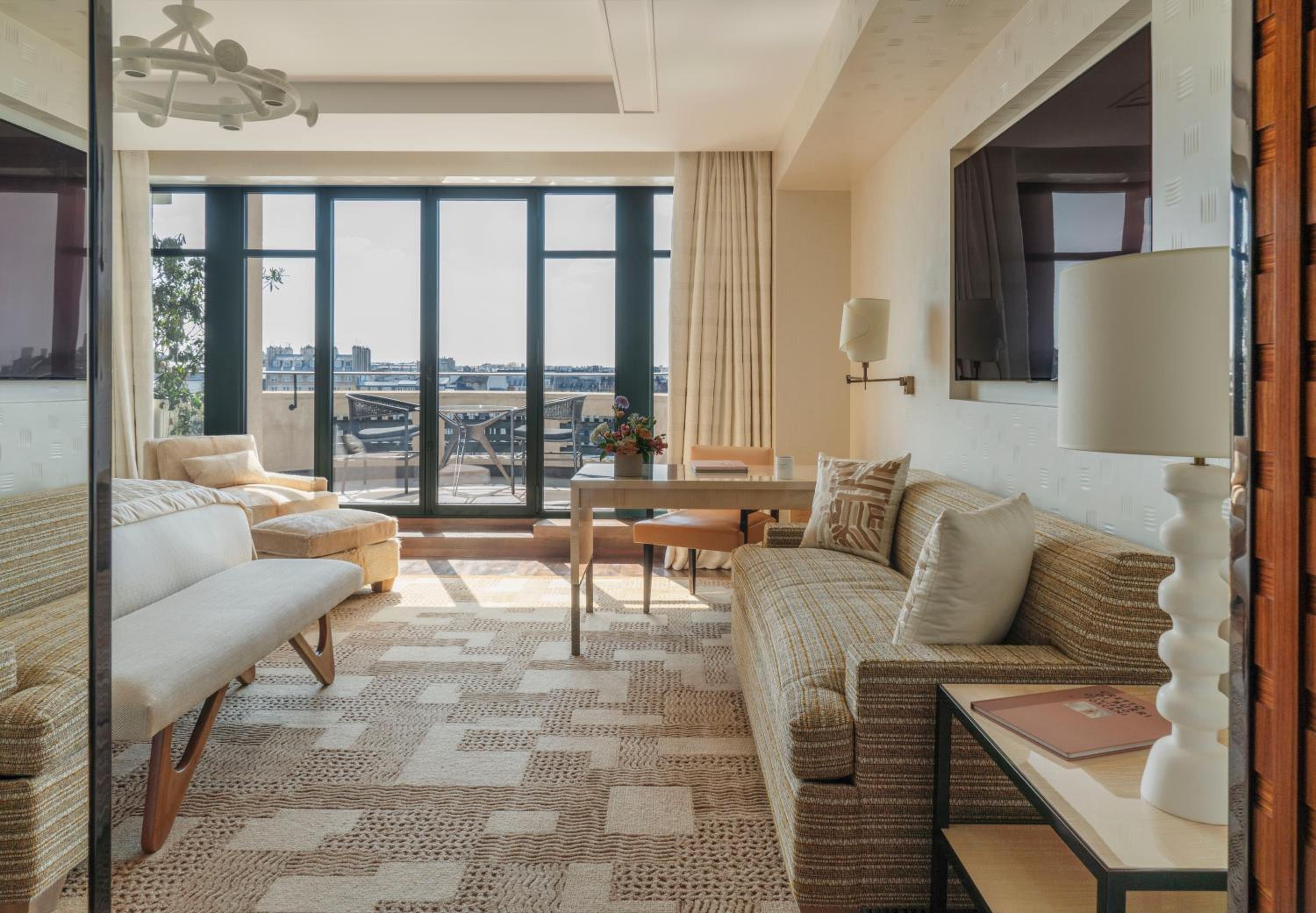 Cheval Blanc Paris 8