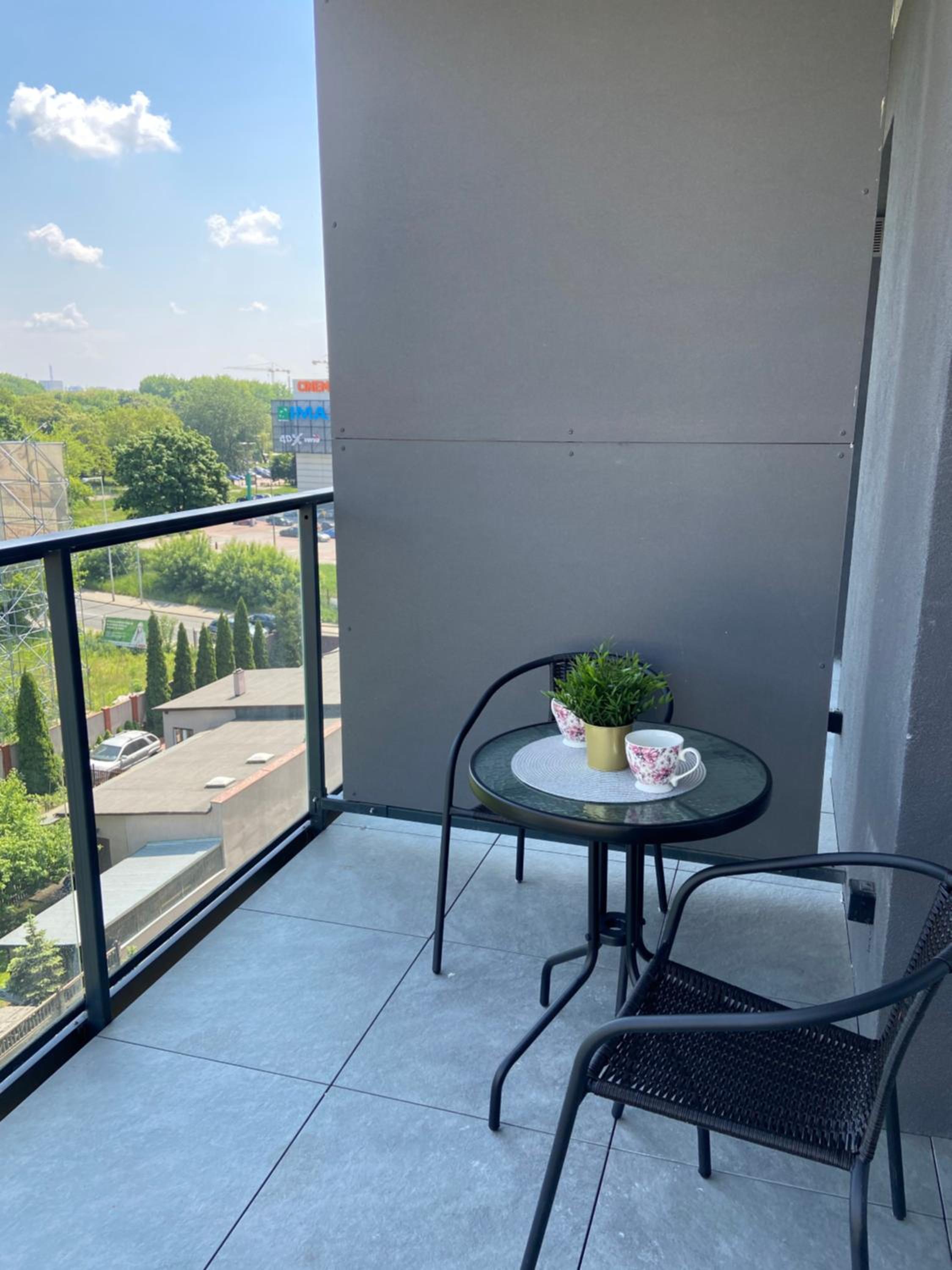 Royal Manu Apartment NETFLIX view 4