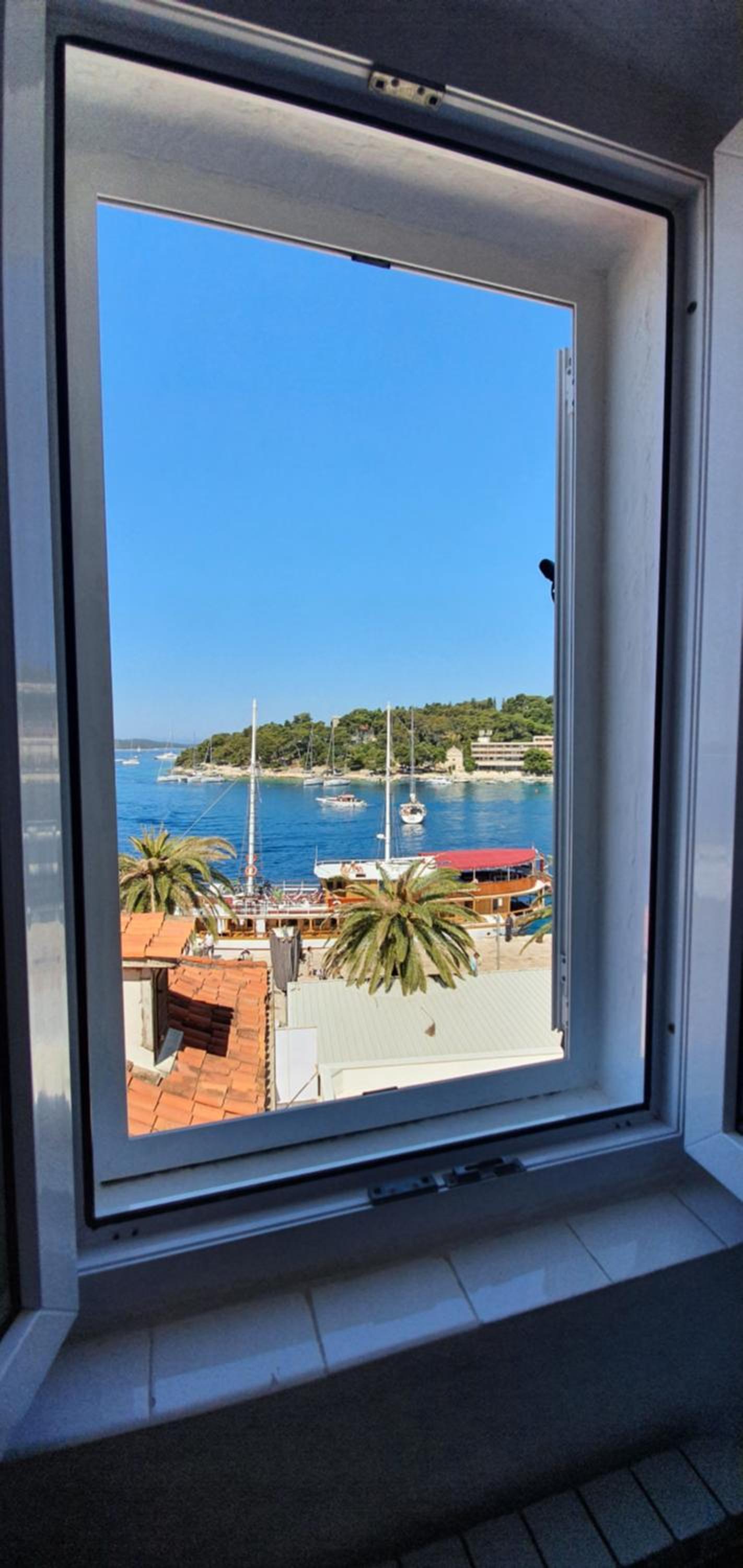 Apartments Jurić - 1 A studio apartment with a view view 3