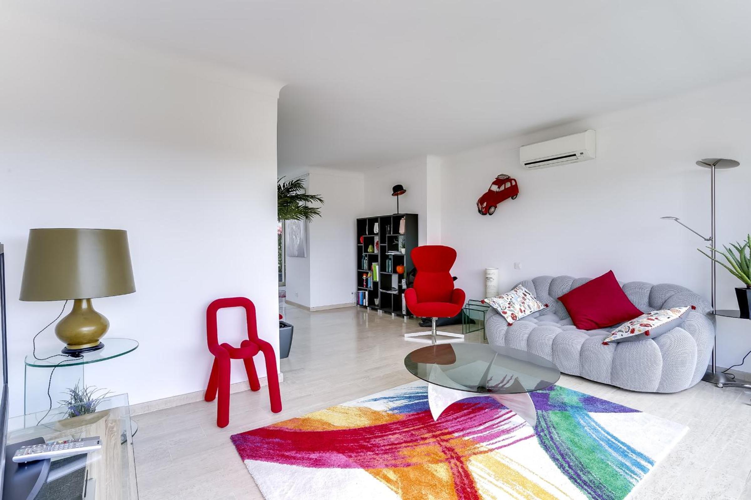 IMMOGROOM - Apartment with terrace - AC - Parking