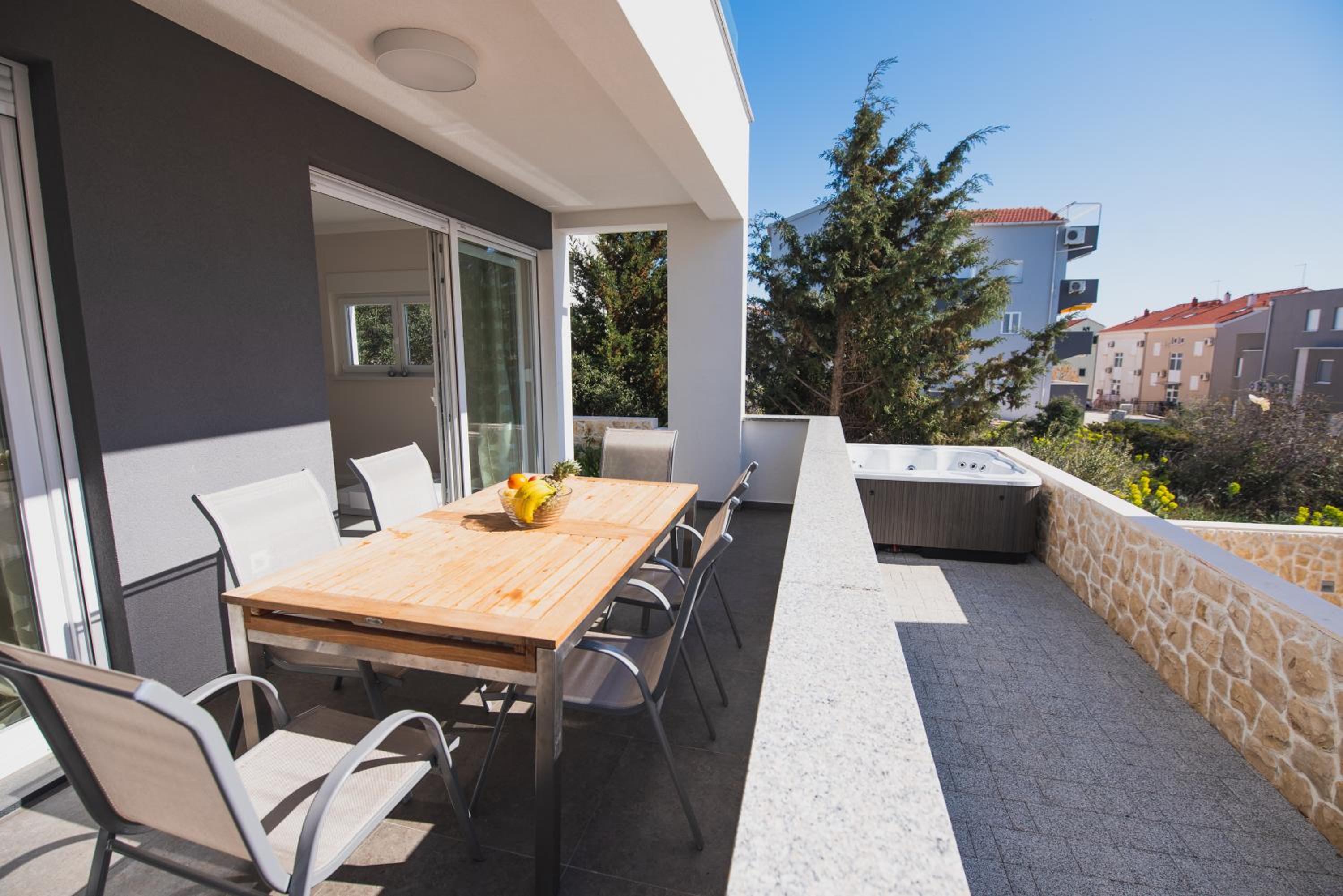 Tomana Deluxe Duplex Apartment with Jacuzzi