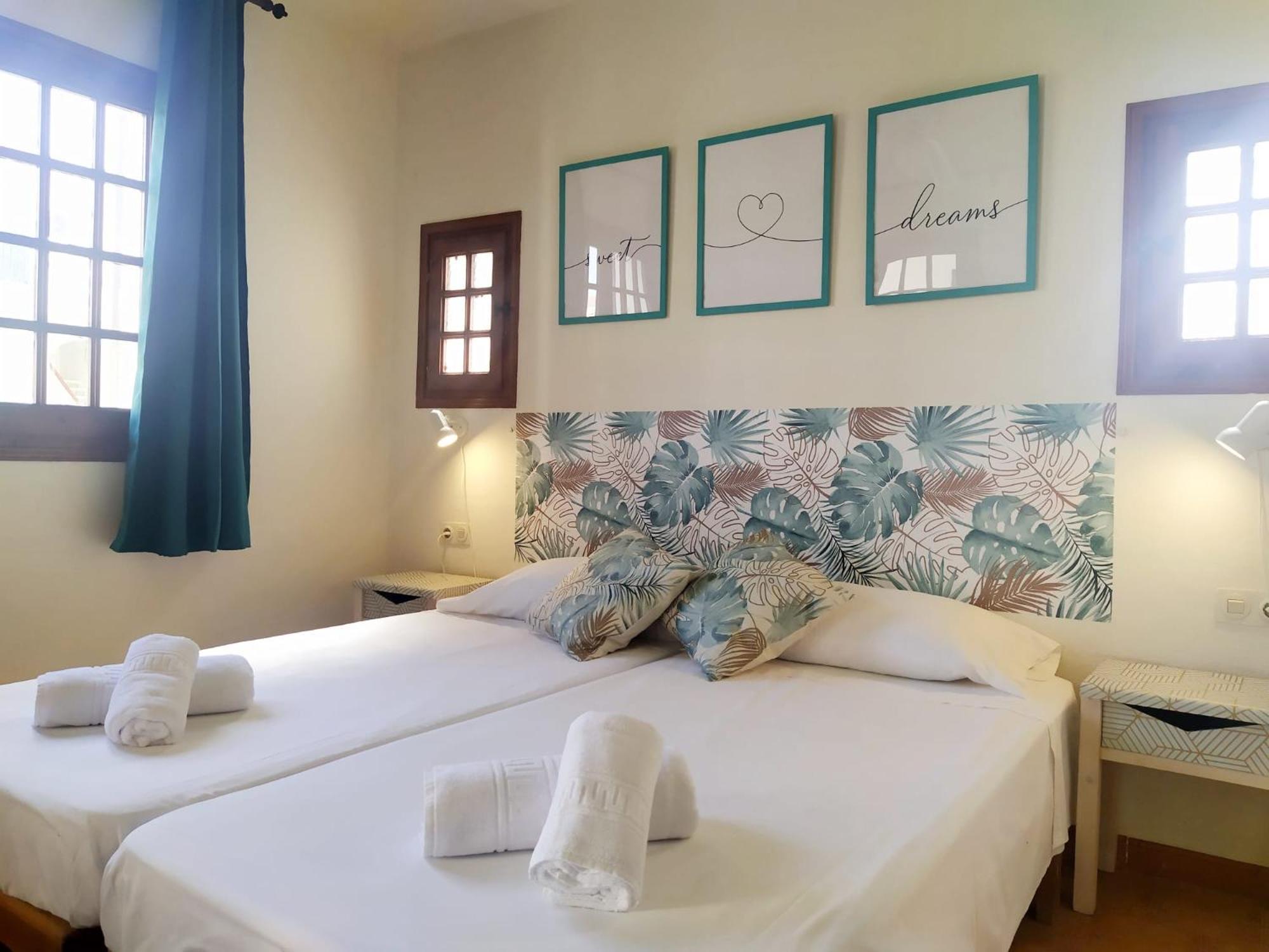 Cheap & Chic Apartamento en Son Bou de 2 dormitorios I photo 3