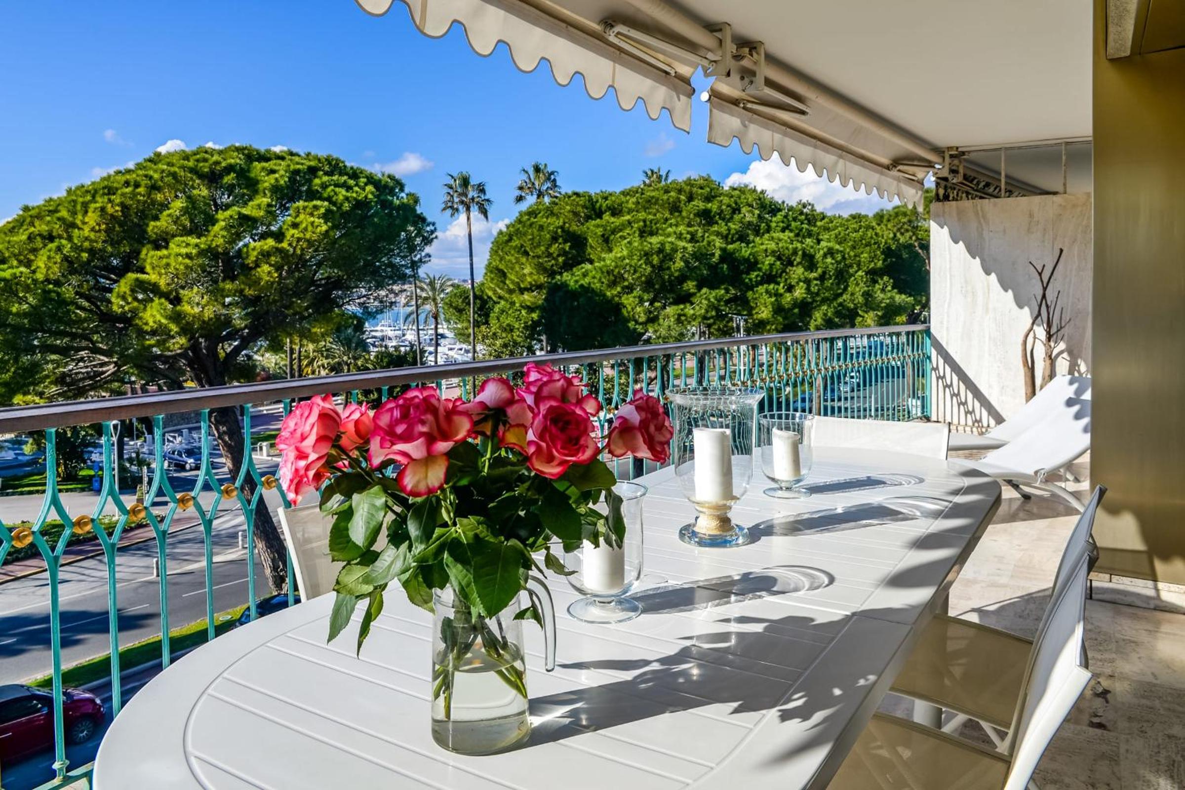 IMMOGROOm- two terraces - Sea view - CROISETTE - AC view 4