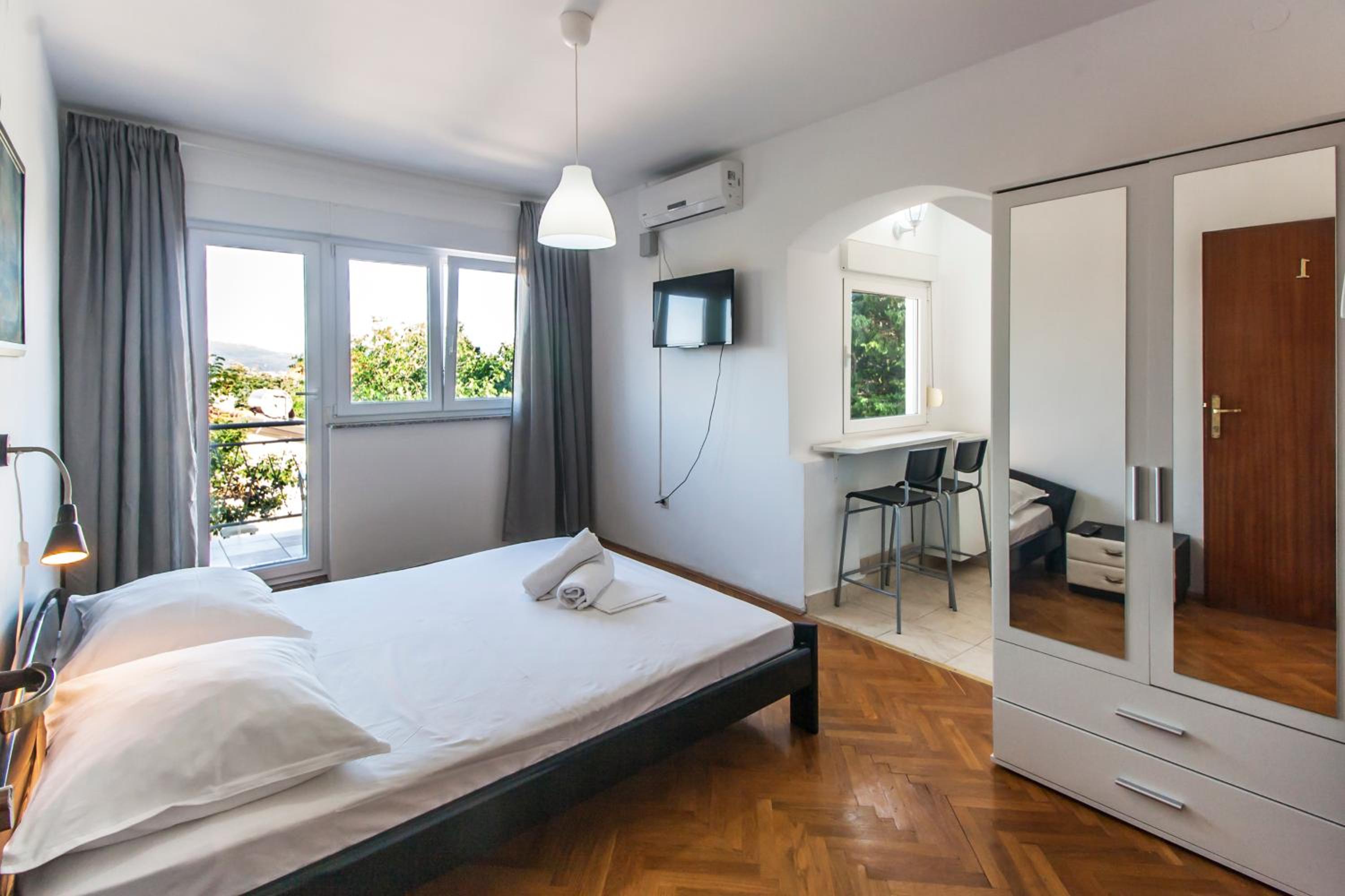 Apartments & Rooms Strčić Krk