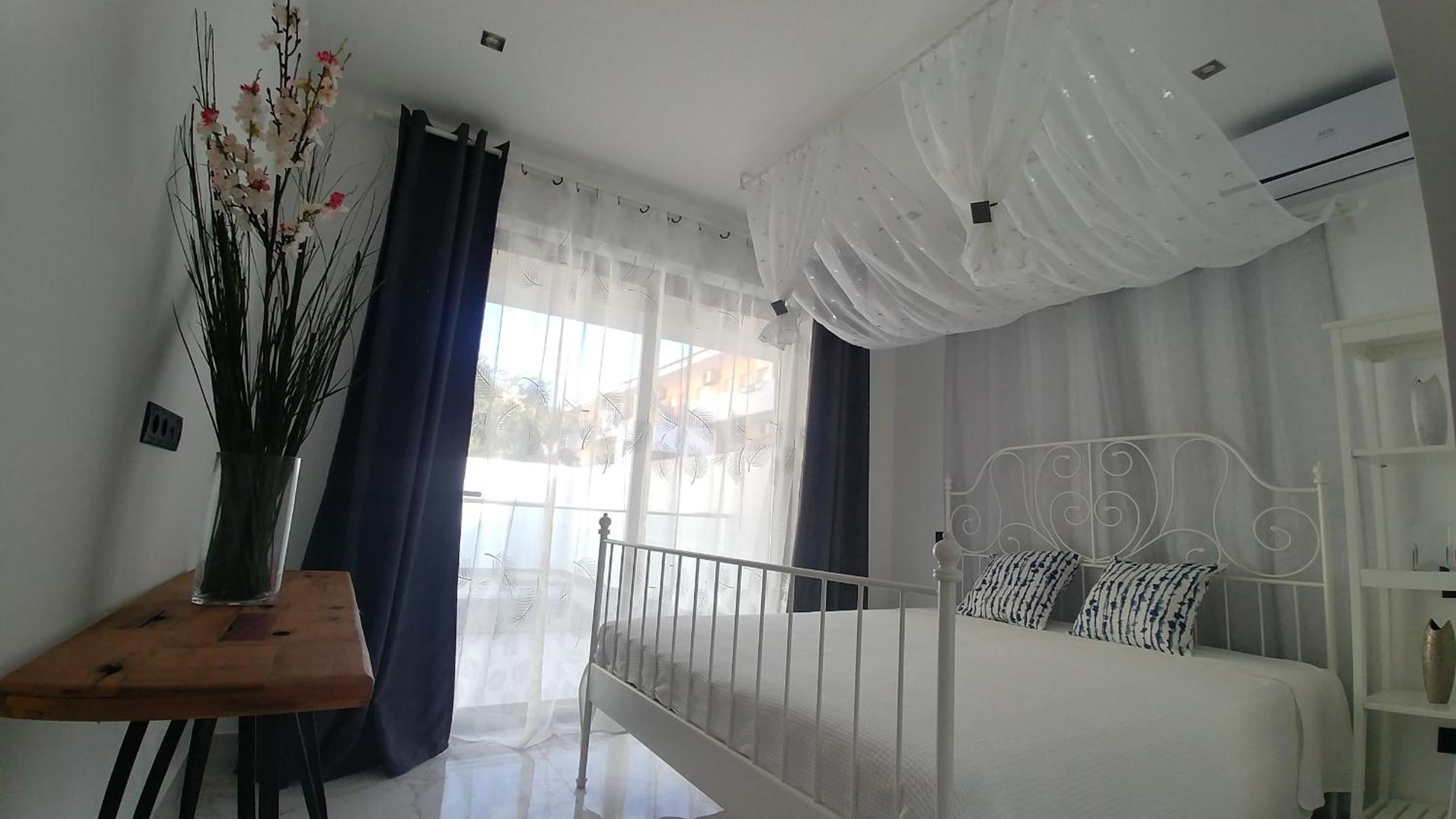 OpenSky Pool view 2