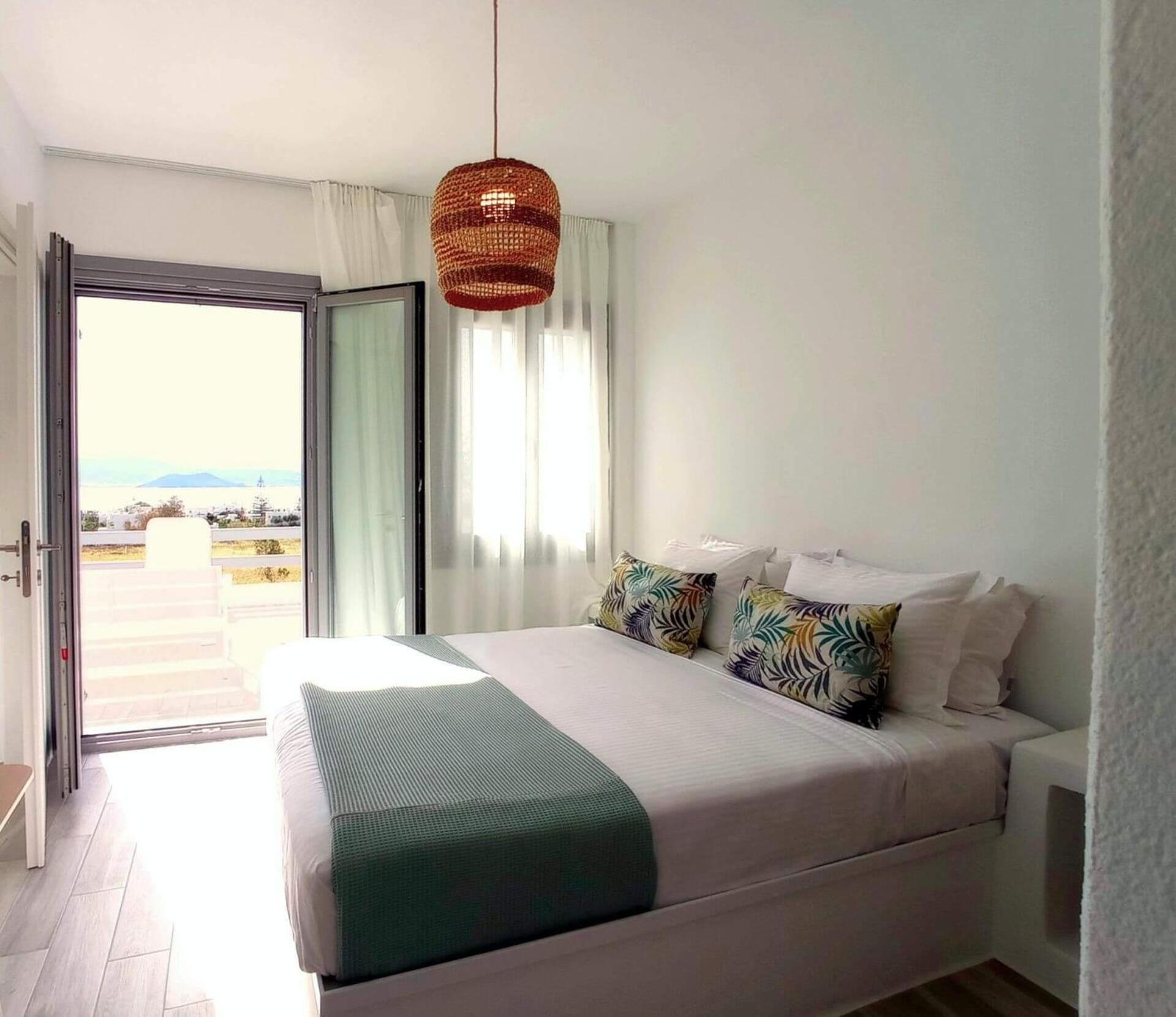 The Nine Graces - Agia Anna - Option With private pool or hot tub photo 5