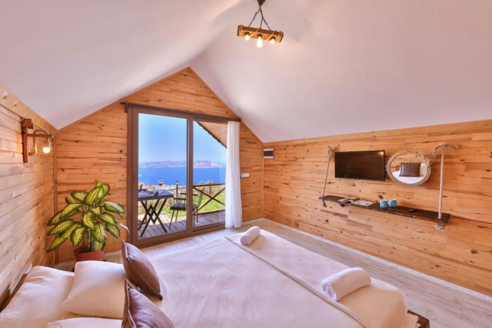 Ali's Bungalow view 3