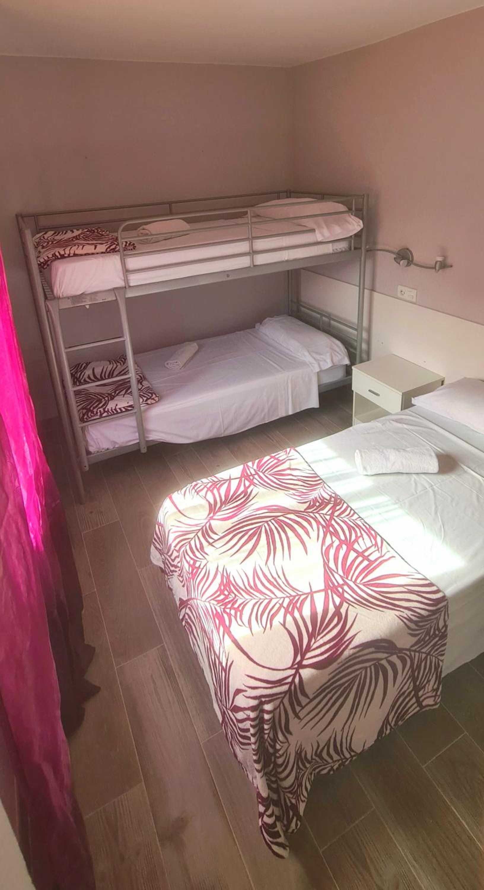 Hostal La Cabaña