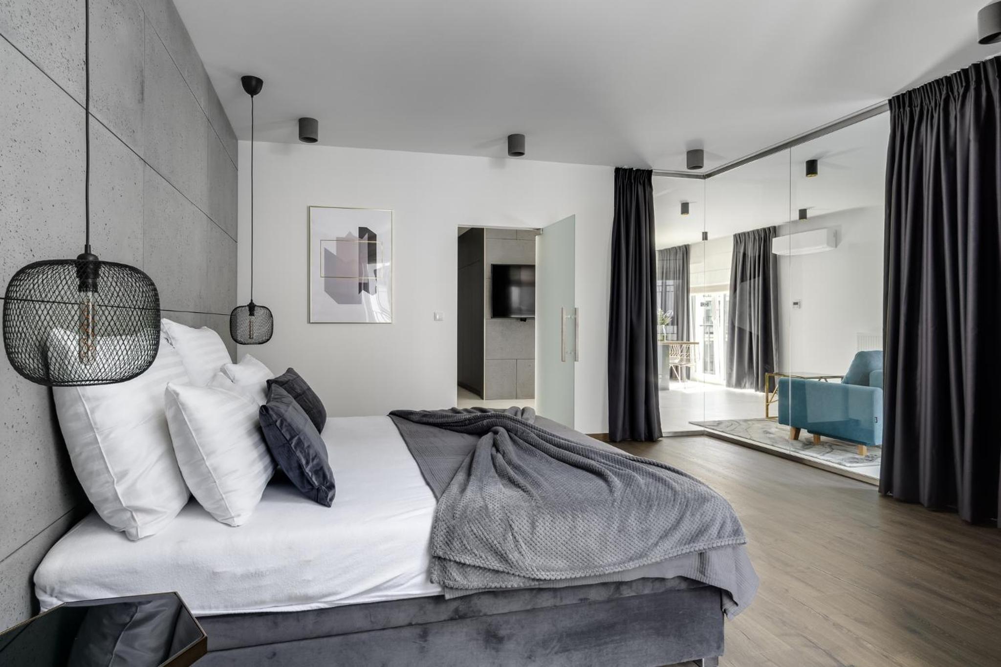 EL Apartments - Hercules view 4