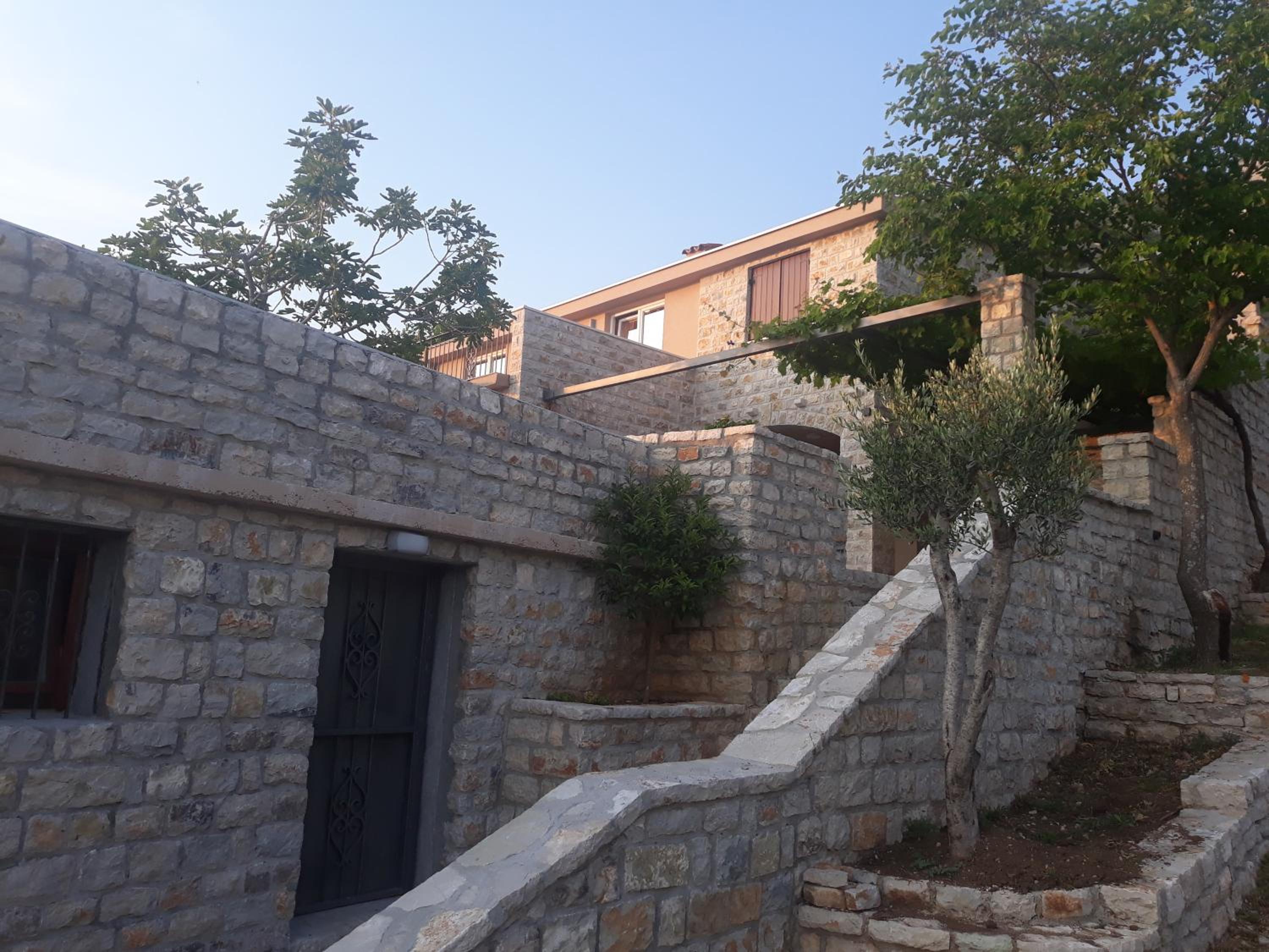 Old stone villa Vrba view 2