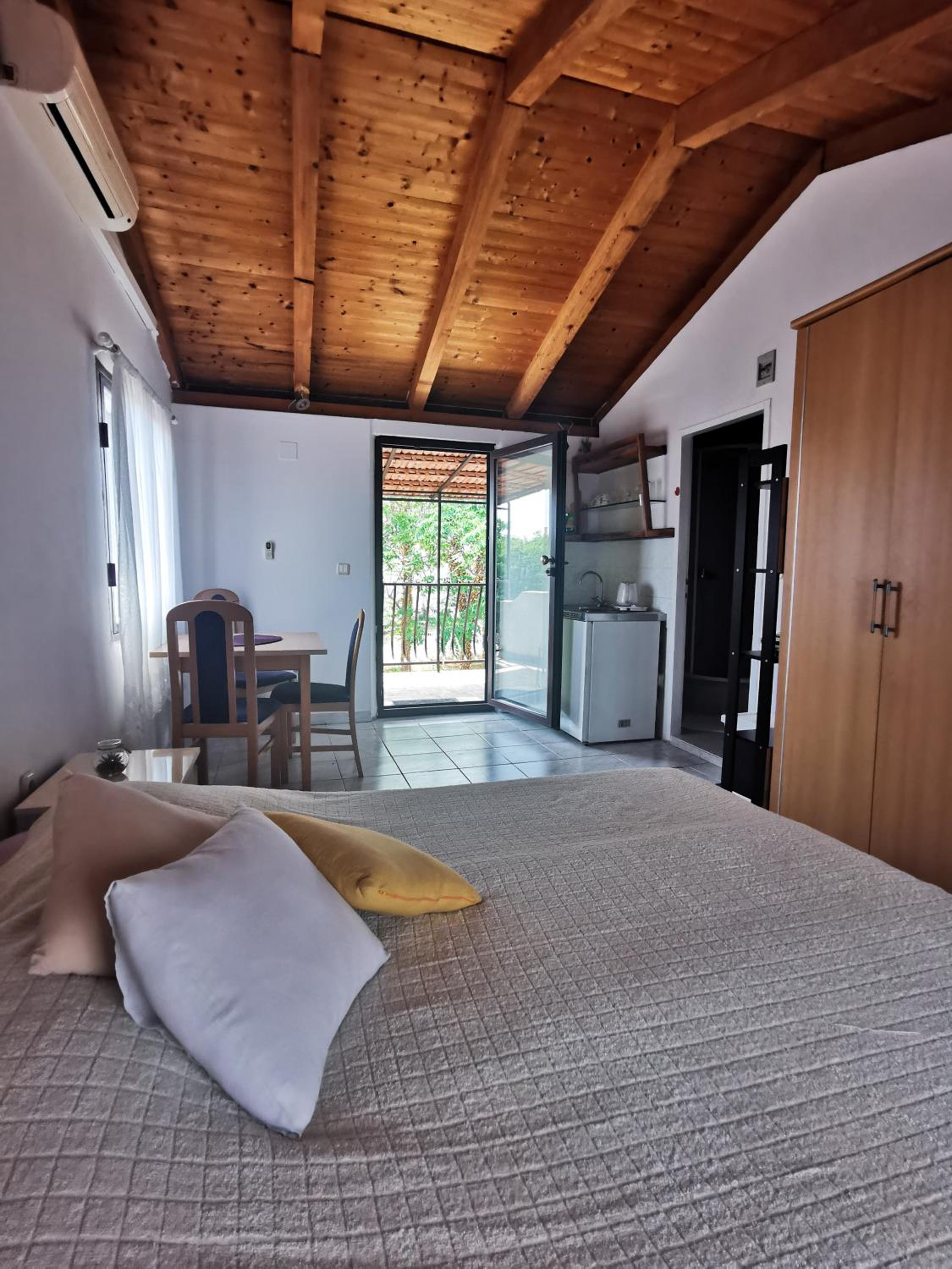 Apartments Lošotovi Vrboska view 3