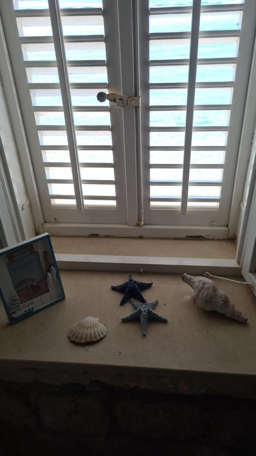 Beach front AmF Holiday Home